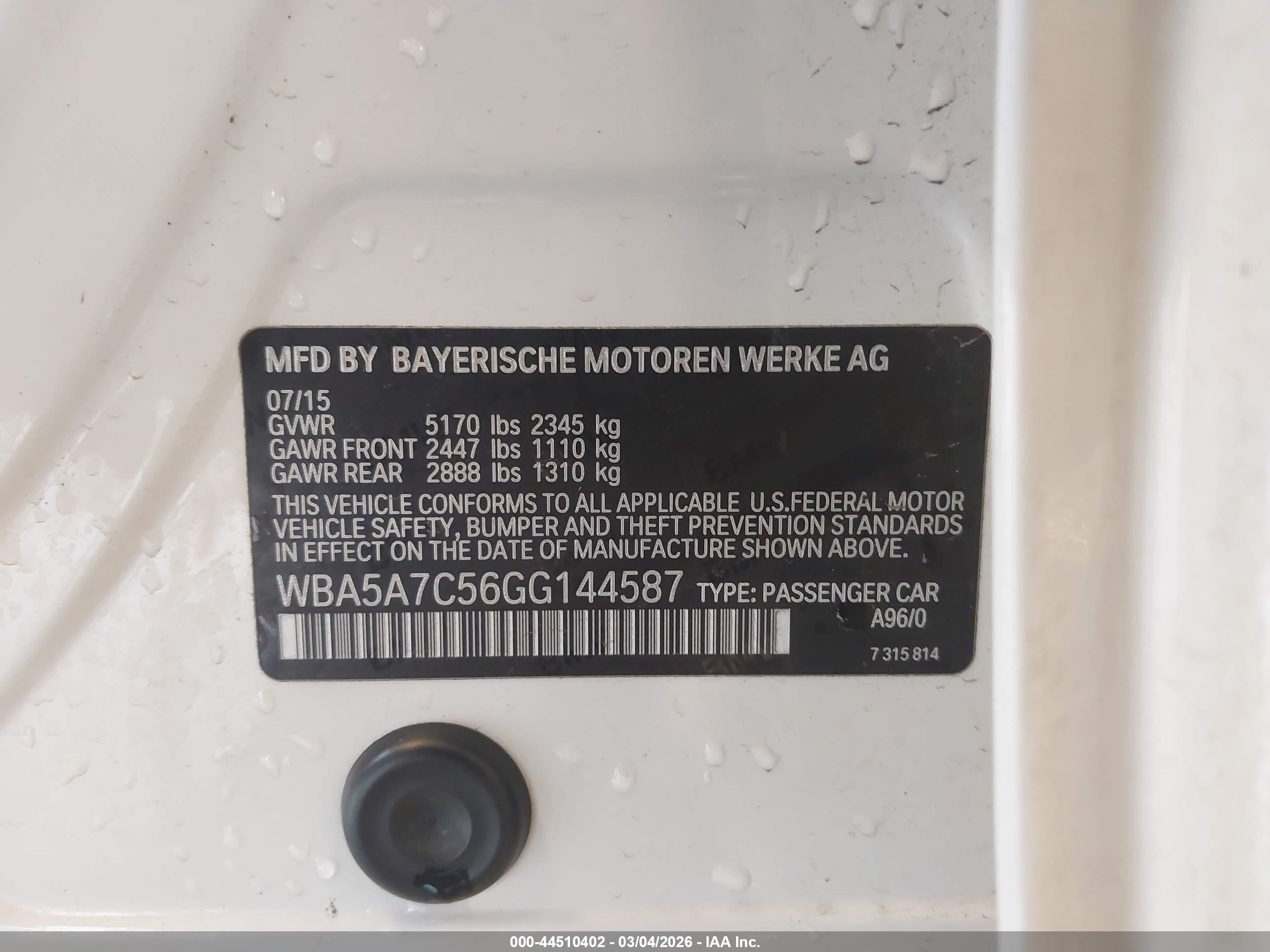 BMW 528I image 9