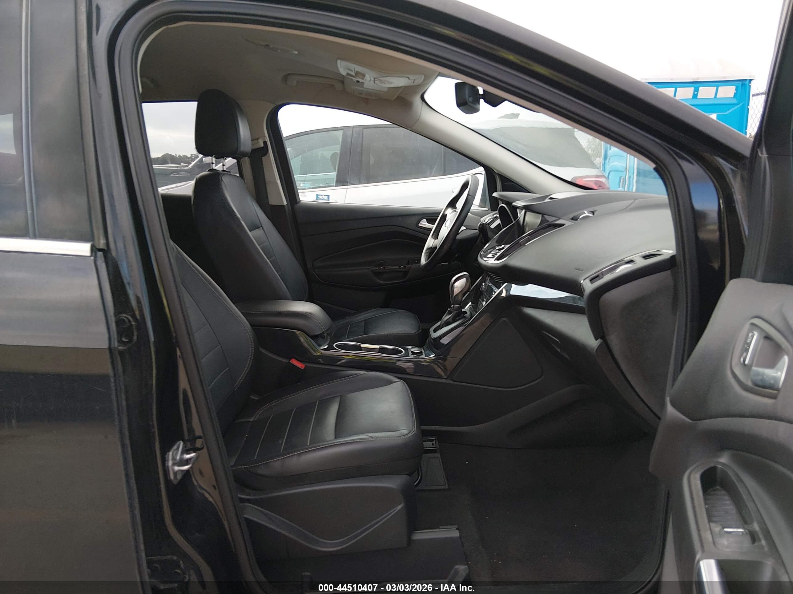 FORD ESCAPE image 5