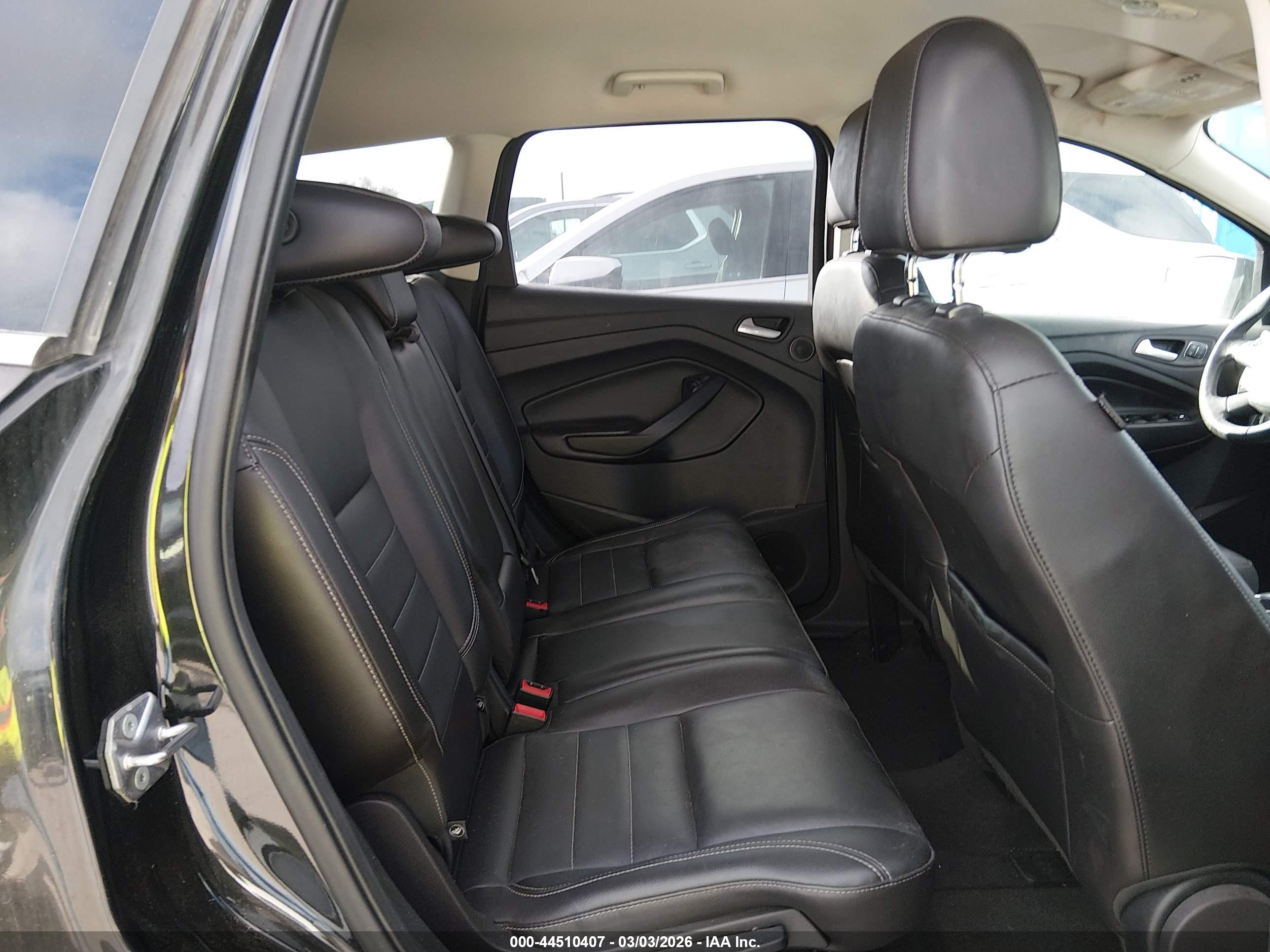 FORD ESCAPE image 8