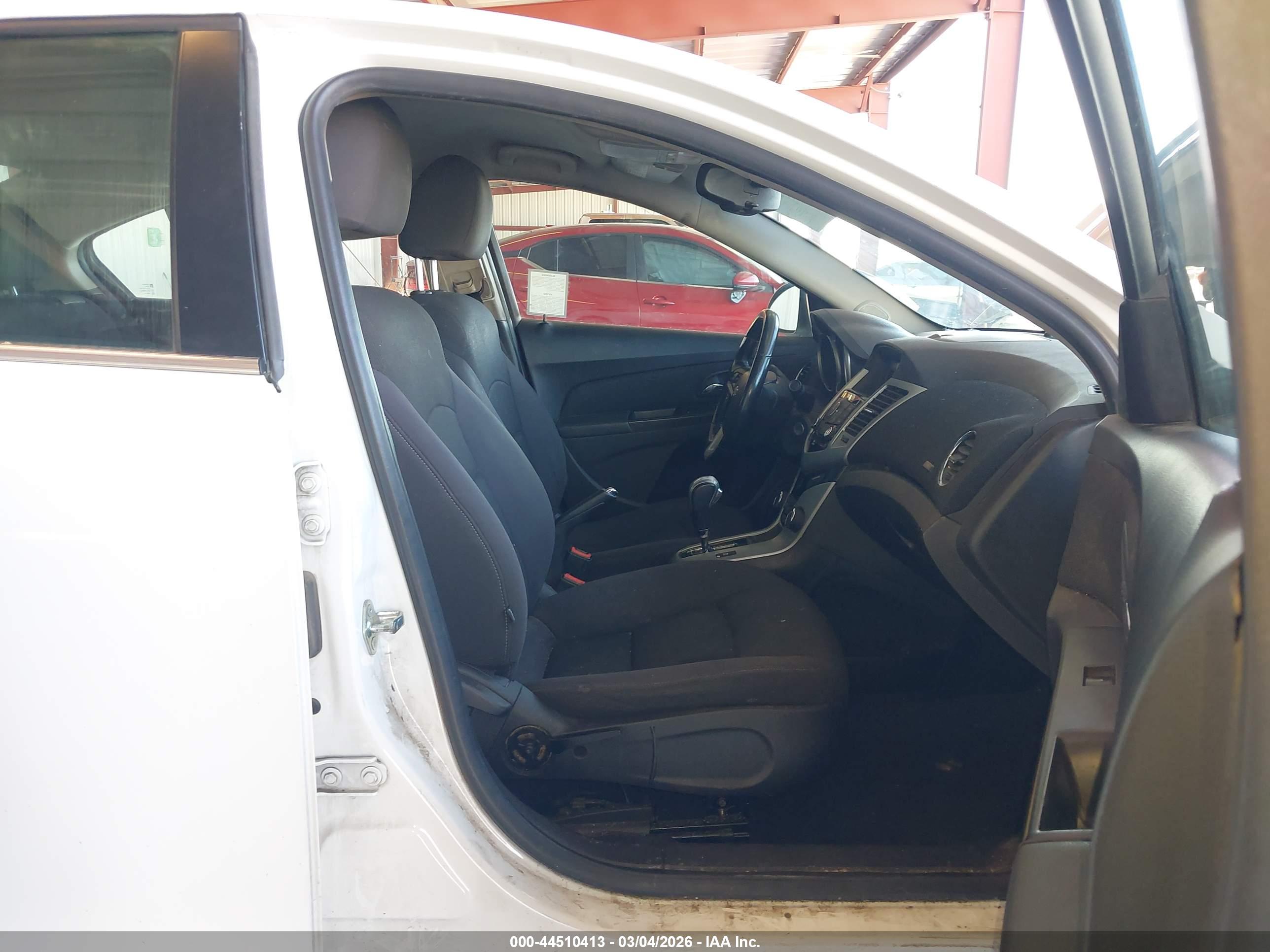 CHEVROLET CRUZE image 5