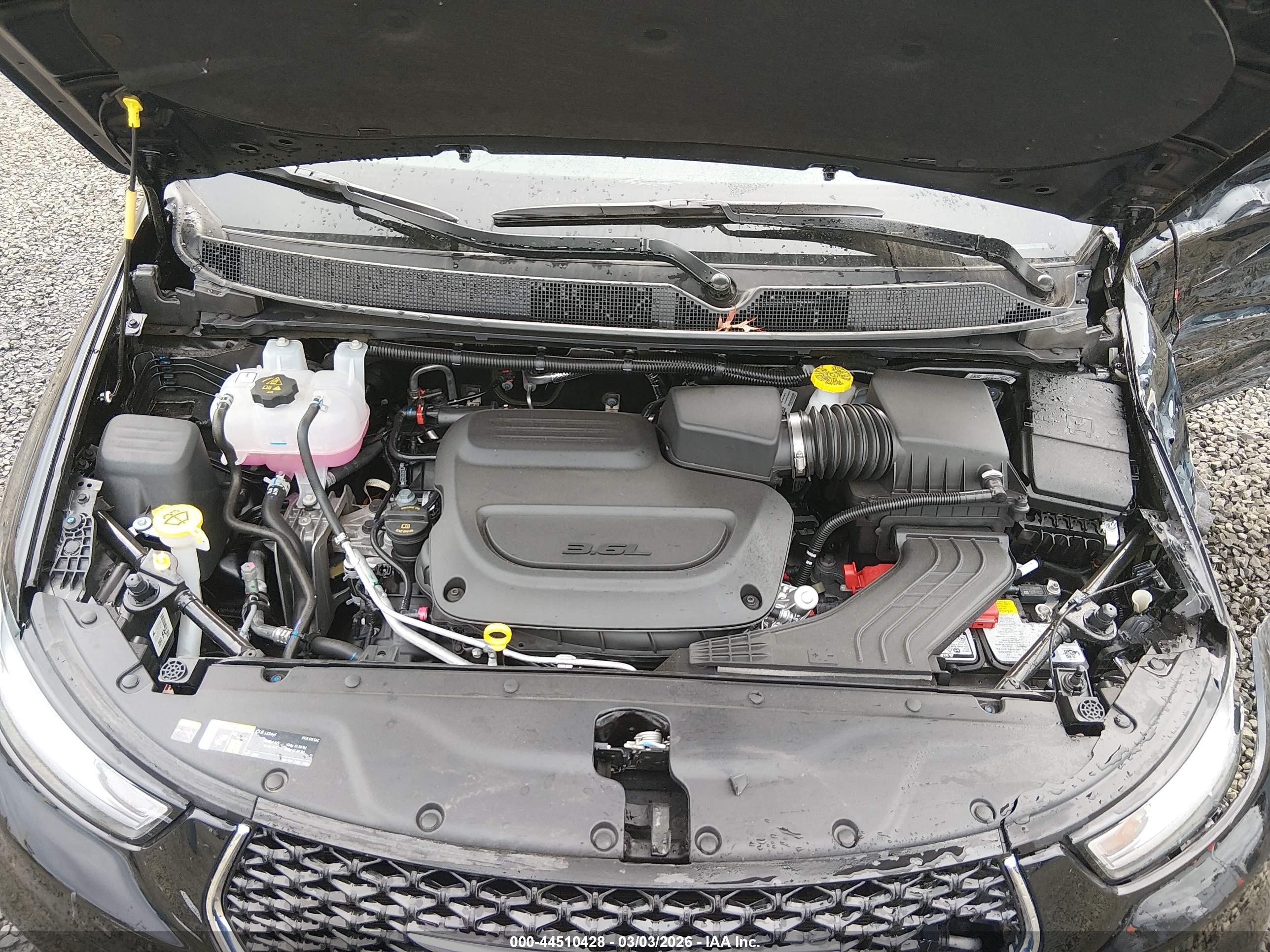 CHRYSLER PACIFICA image 10