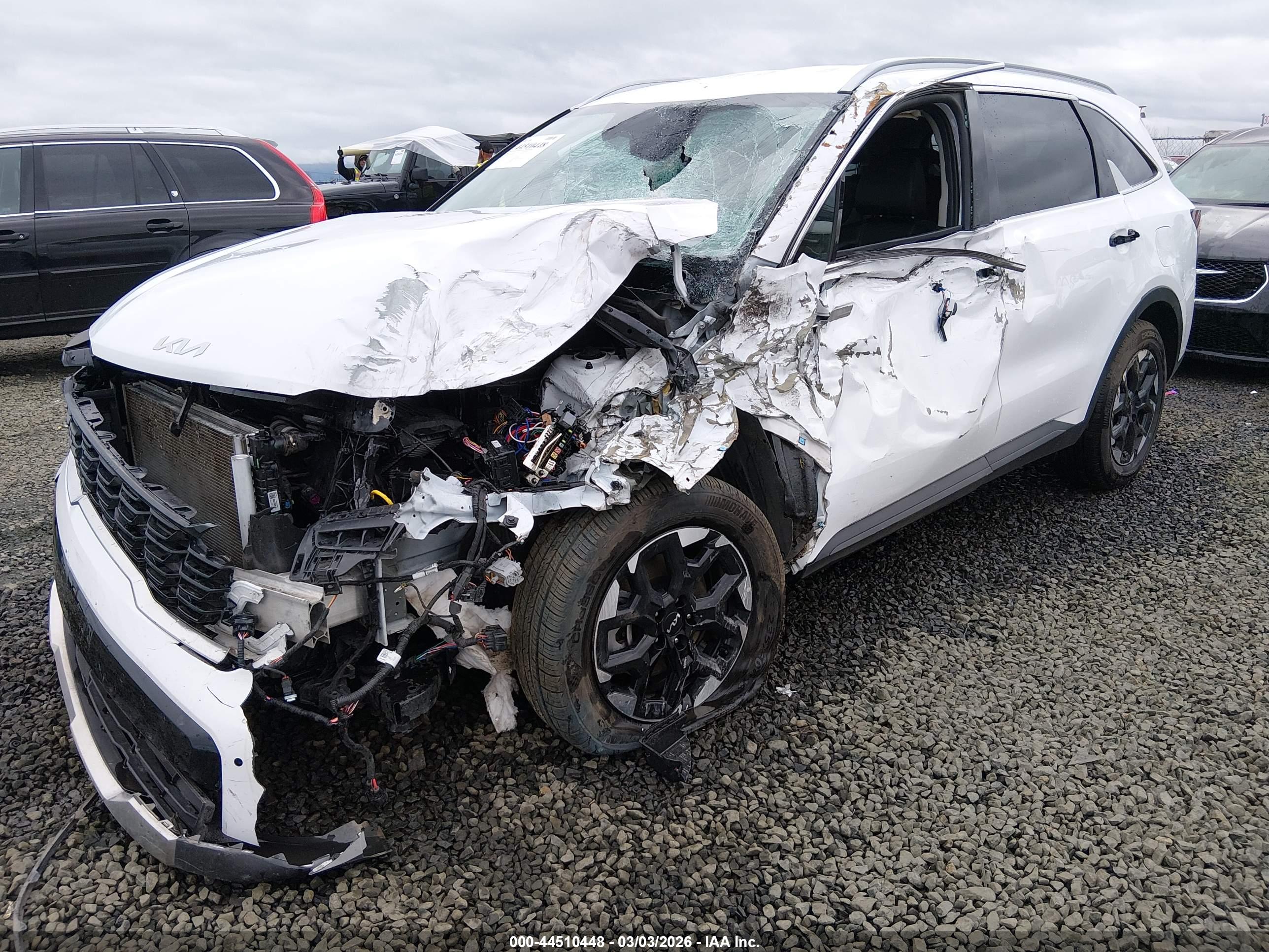 KIA SORENTO image 6