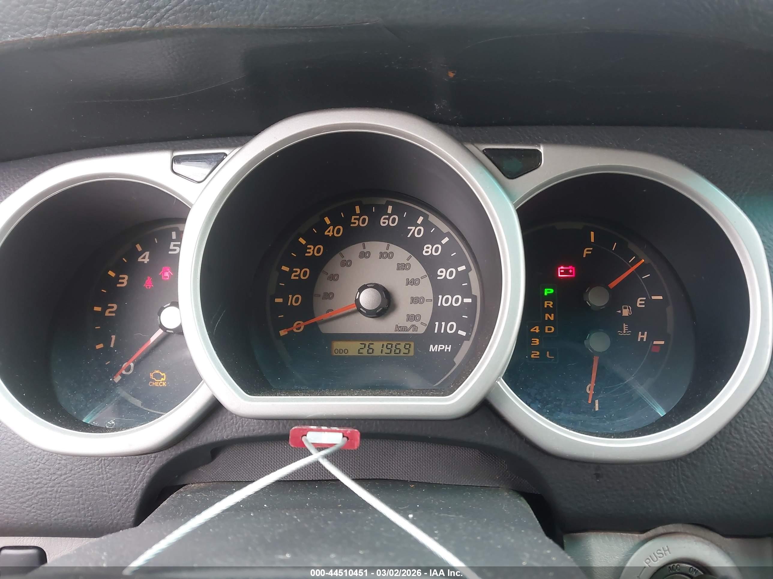 TOYOTA 4RUNNER image 7