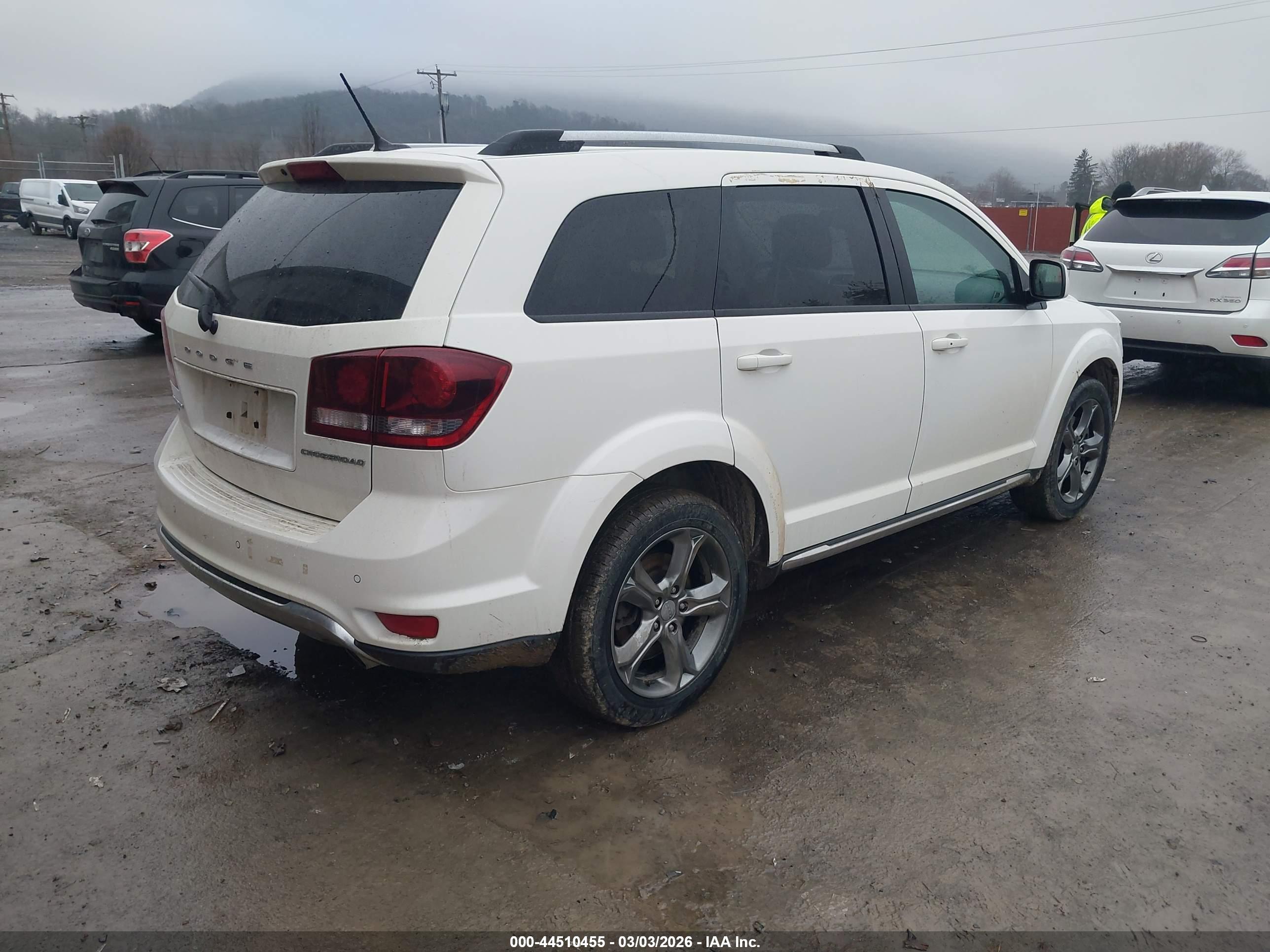 DODGE JOURNEY image 4