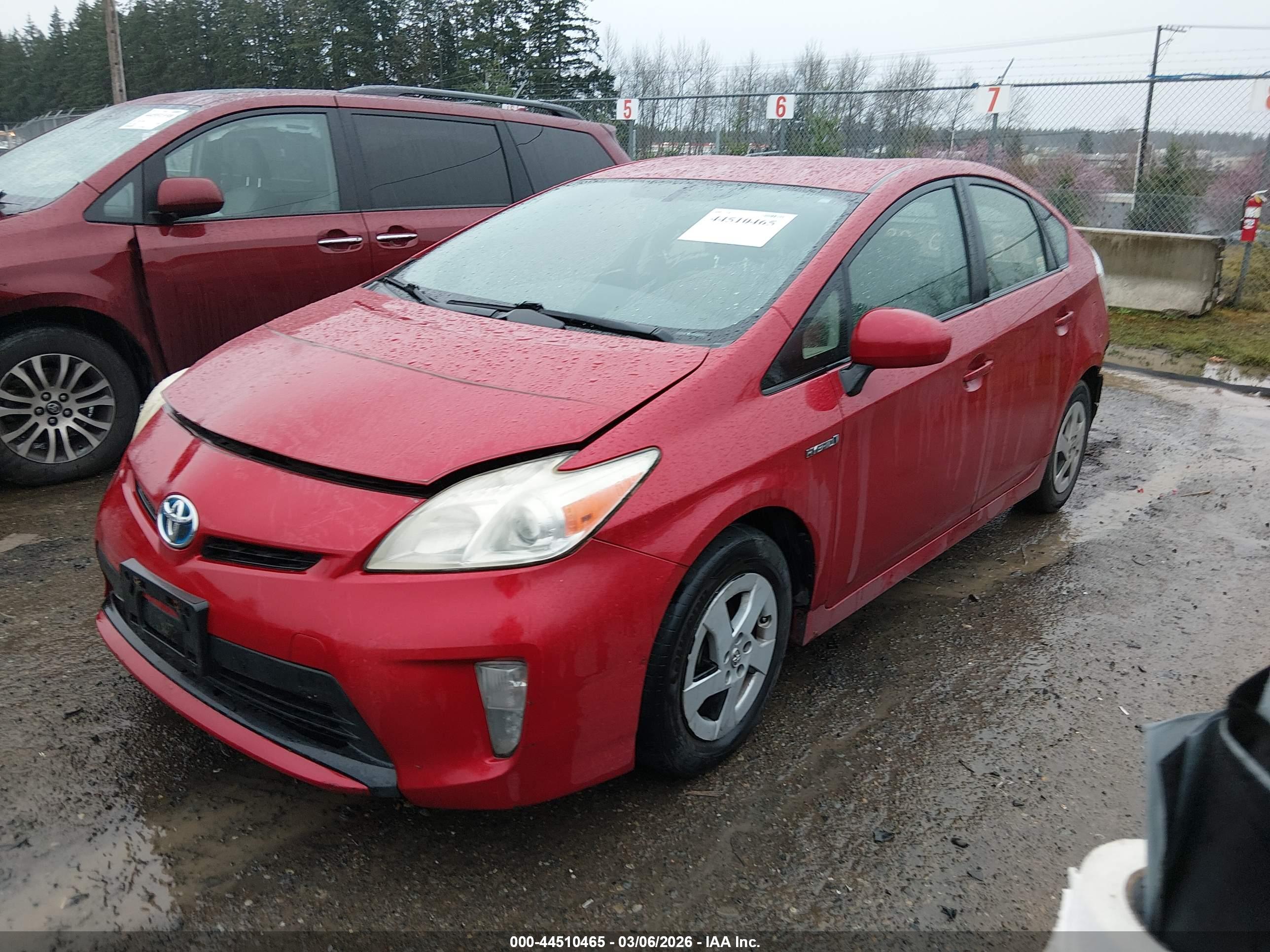 TOYOTA PRIUS image 2