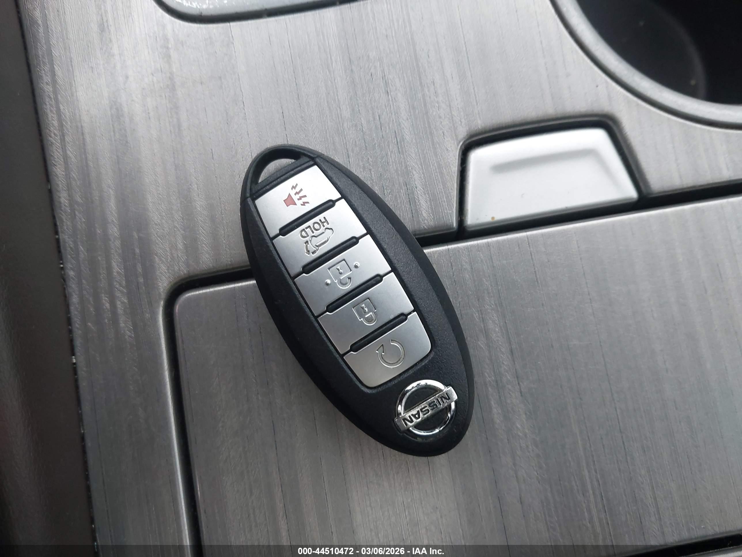 NISSAN MURANO image 11