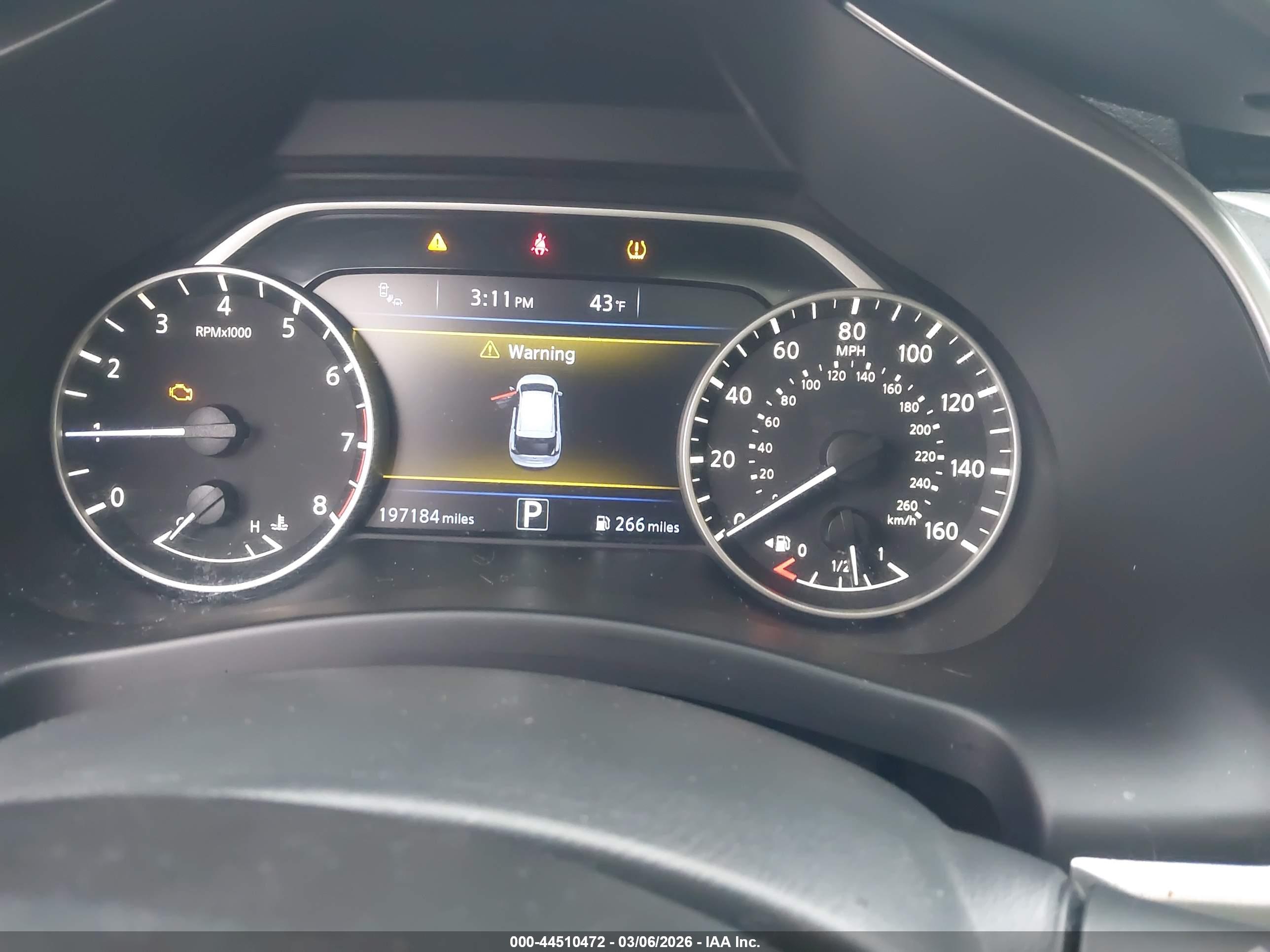 NISSAN MURANO image 7