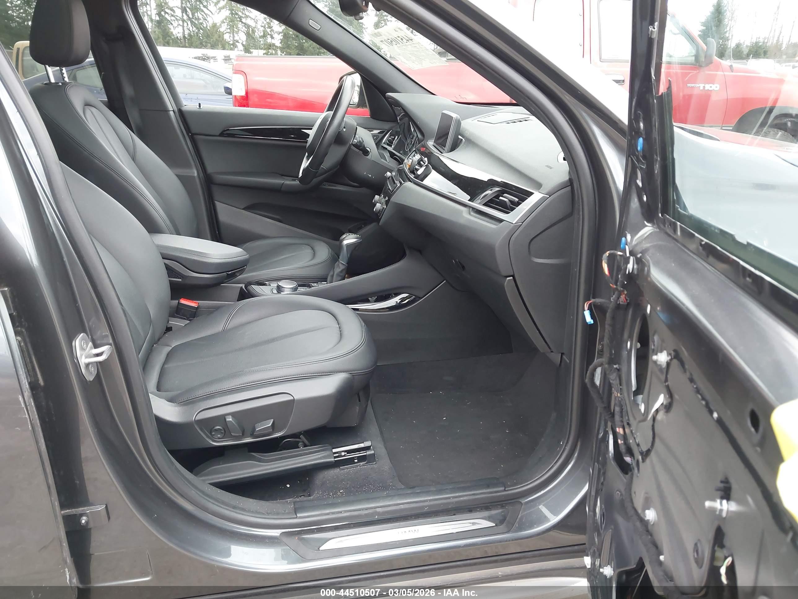 BMW X1 image 5
