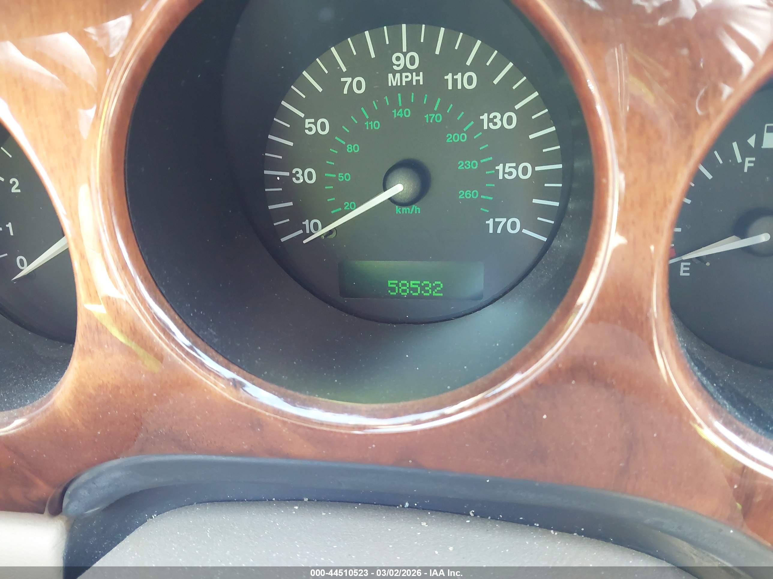 JAGUAR XJ8 image 7