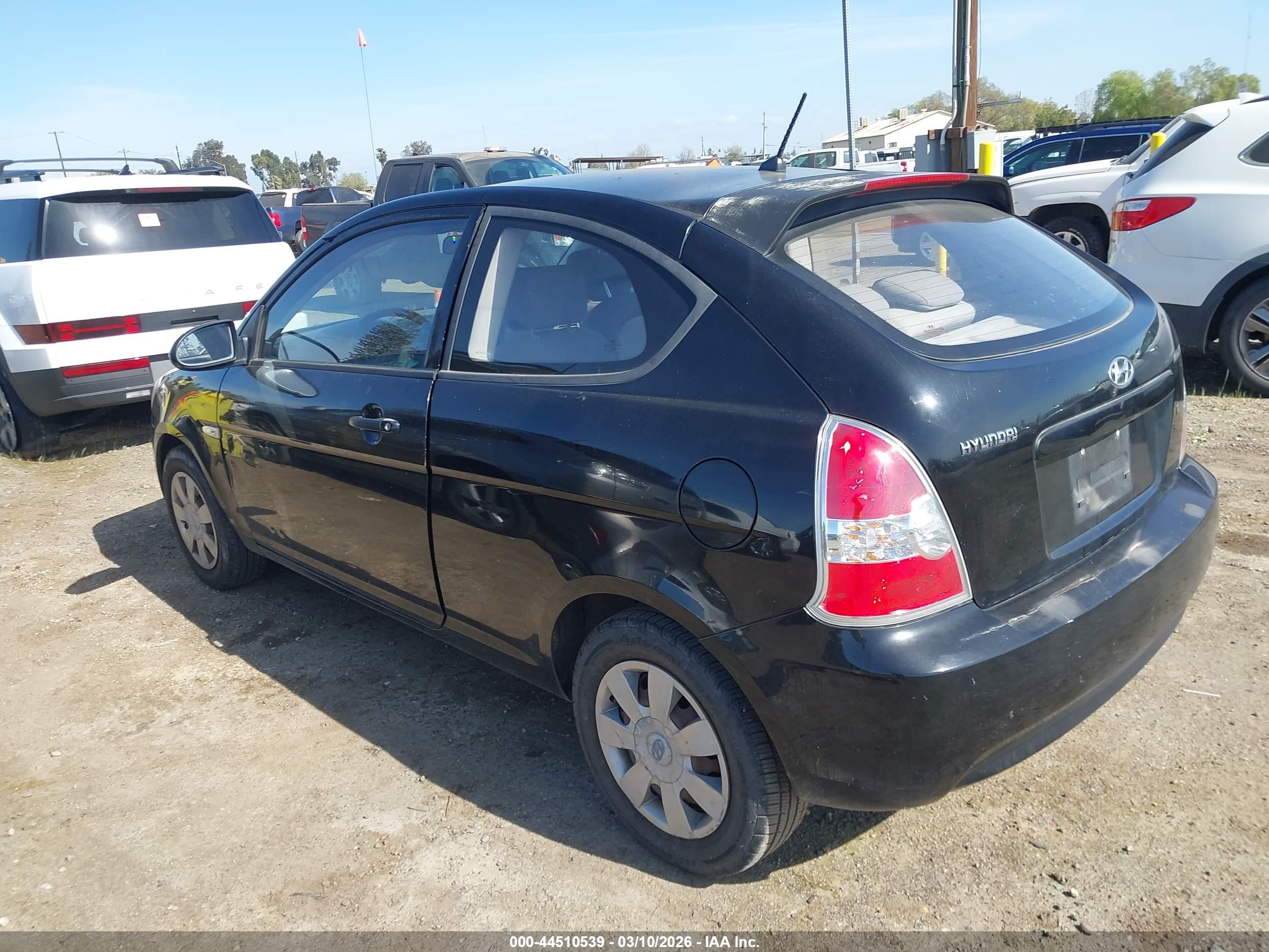 HYUNDAI ACCENT image 3
