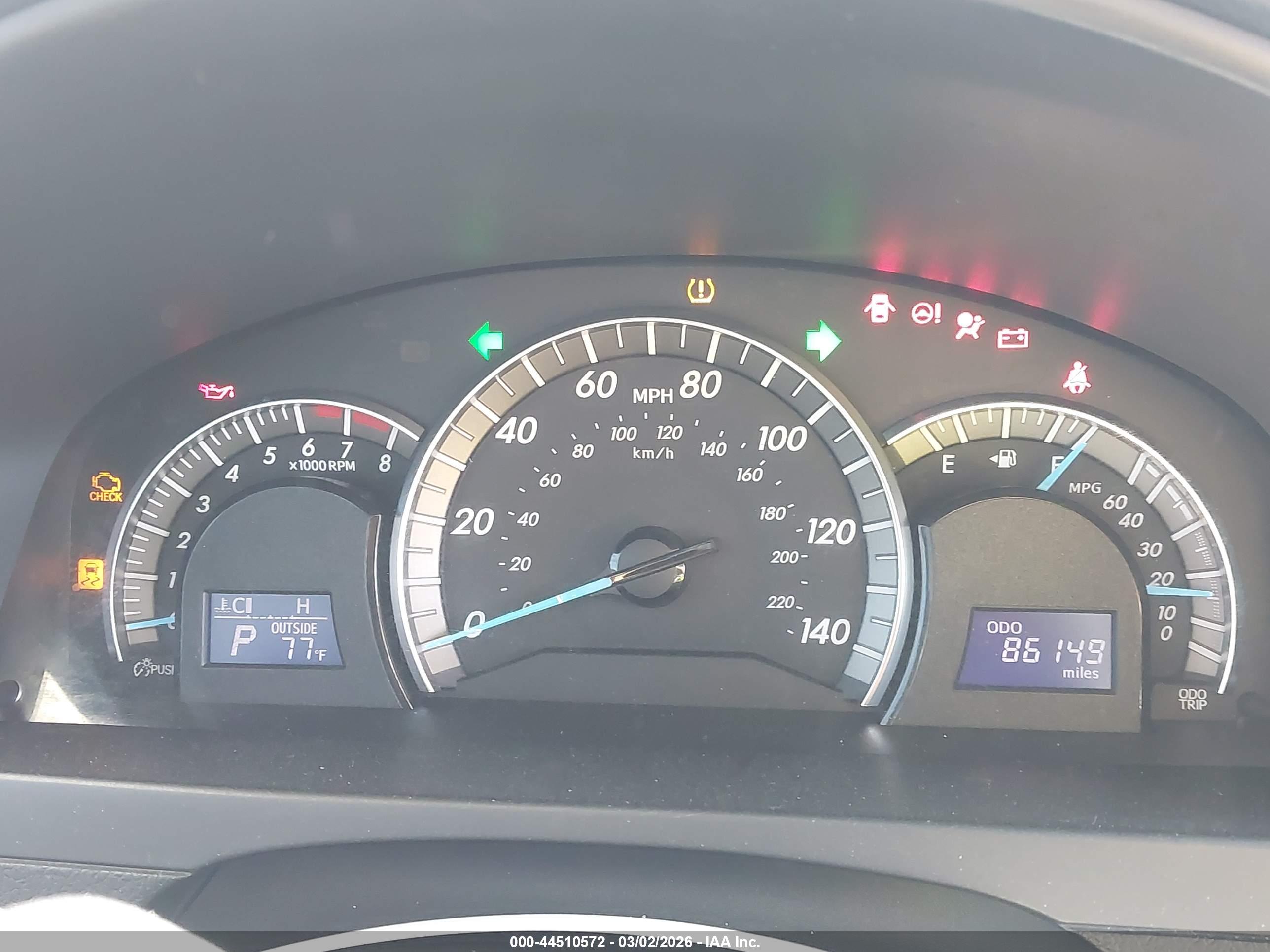 TOYOTA CAMRY image 7