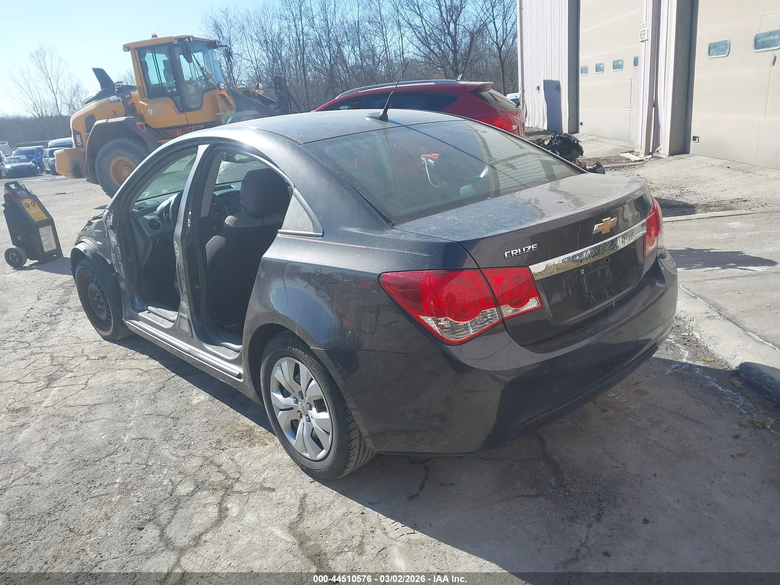 CHEVROLET CRUZE image 3