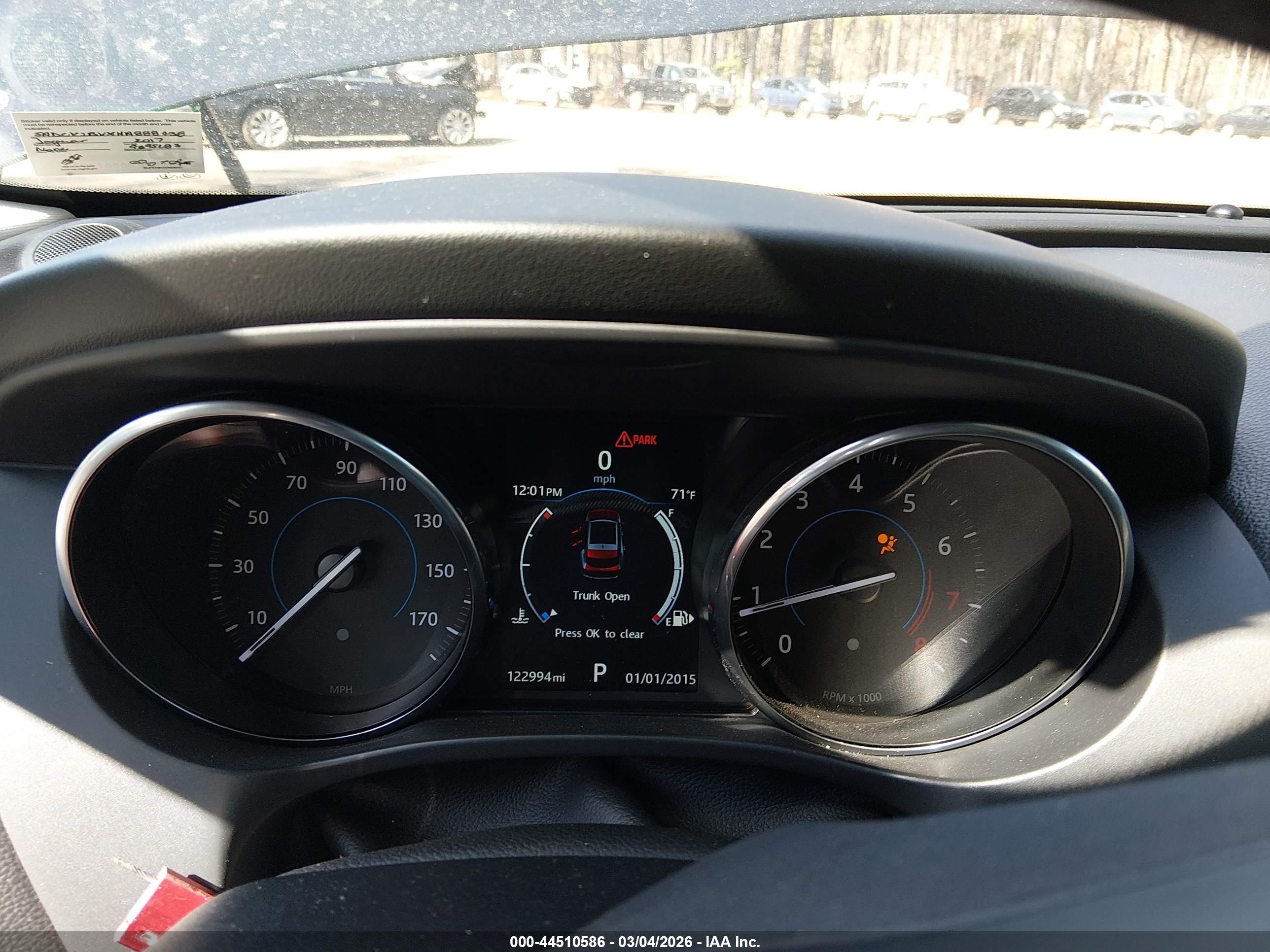 JAGUAR F-PACE image 7