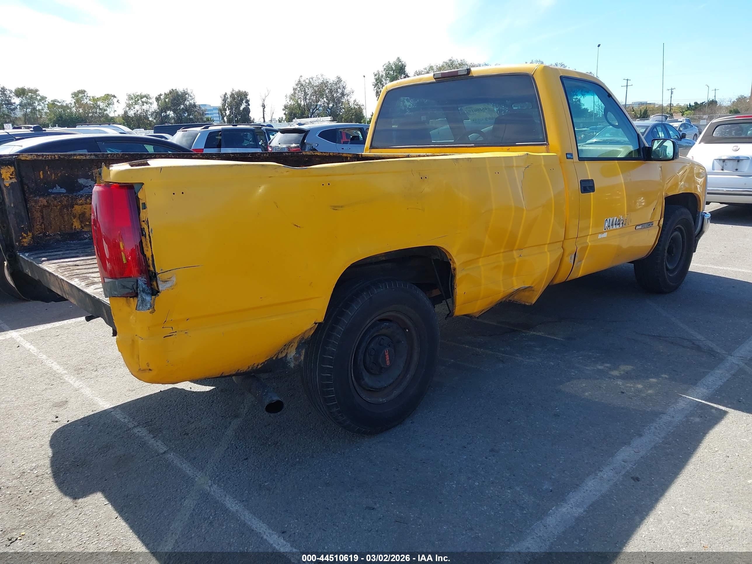 GMC SIERRA image 4