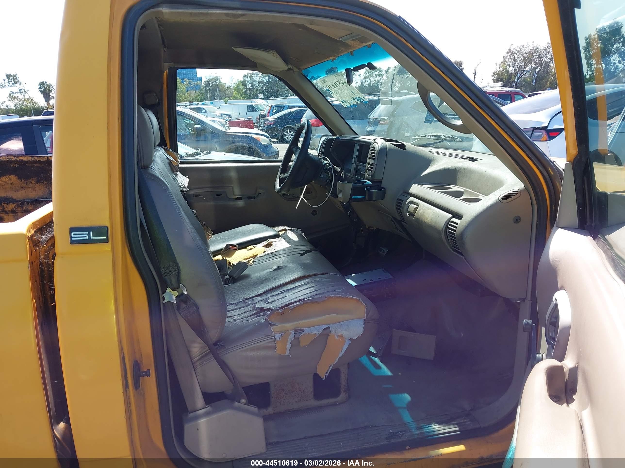 GMC SIERRA image 5