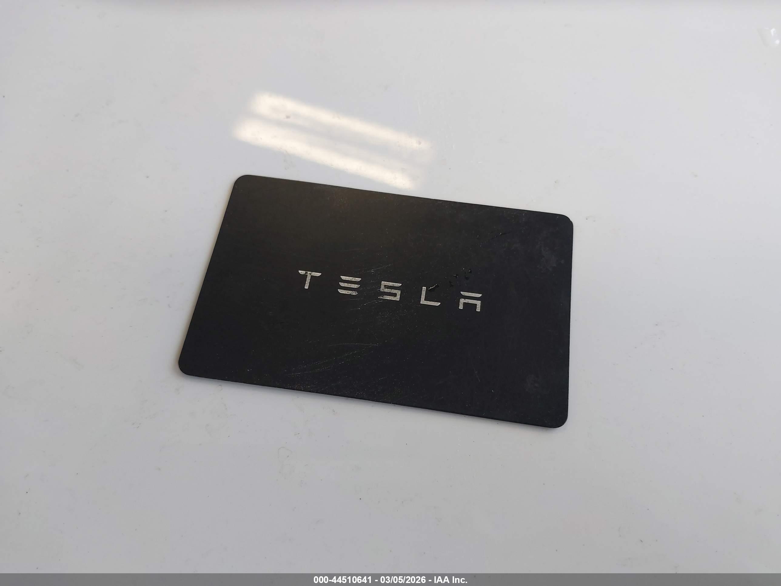 TESLA MODEL image 11