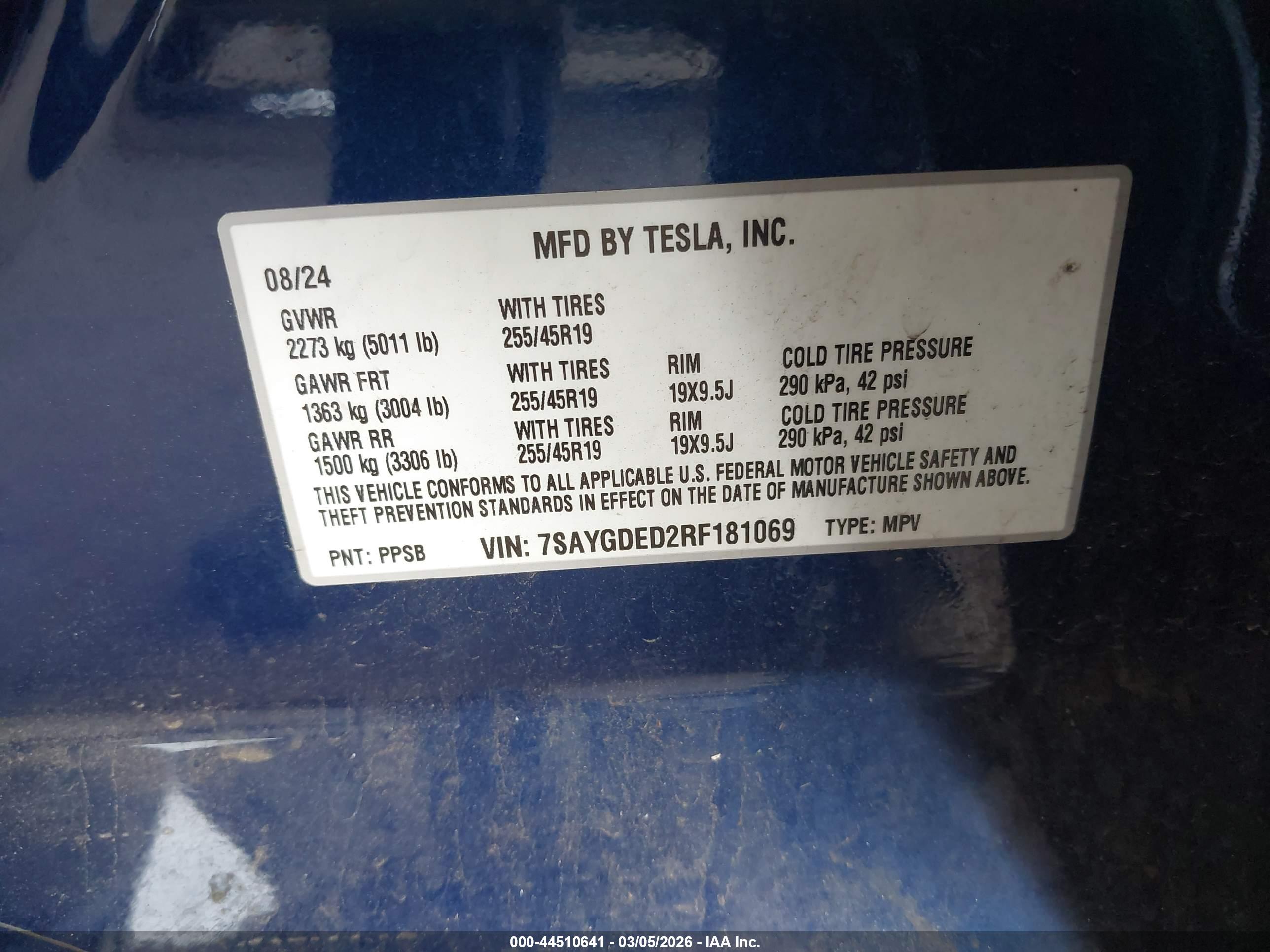 TESLA MODEL image 9