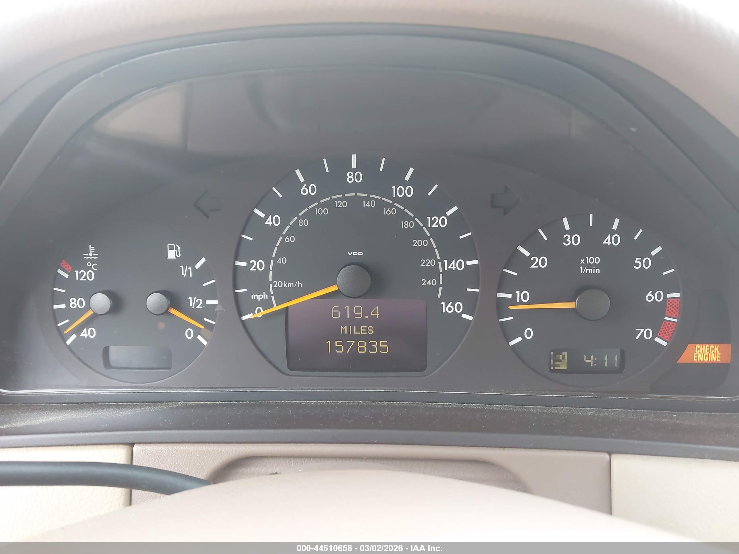 MERCEDES-BENZ E image 7