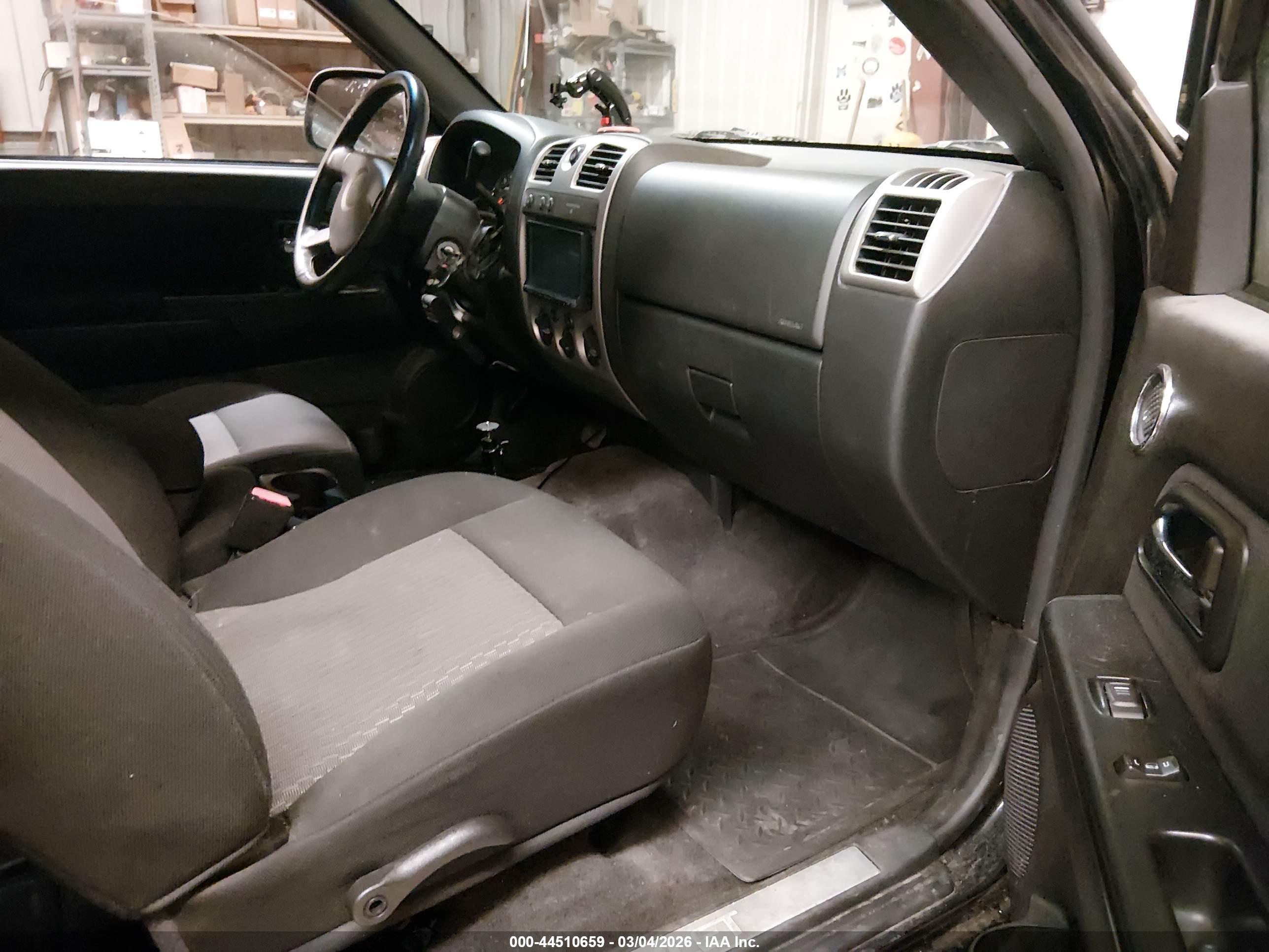 CHEVROLET COLORADO image 5