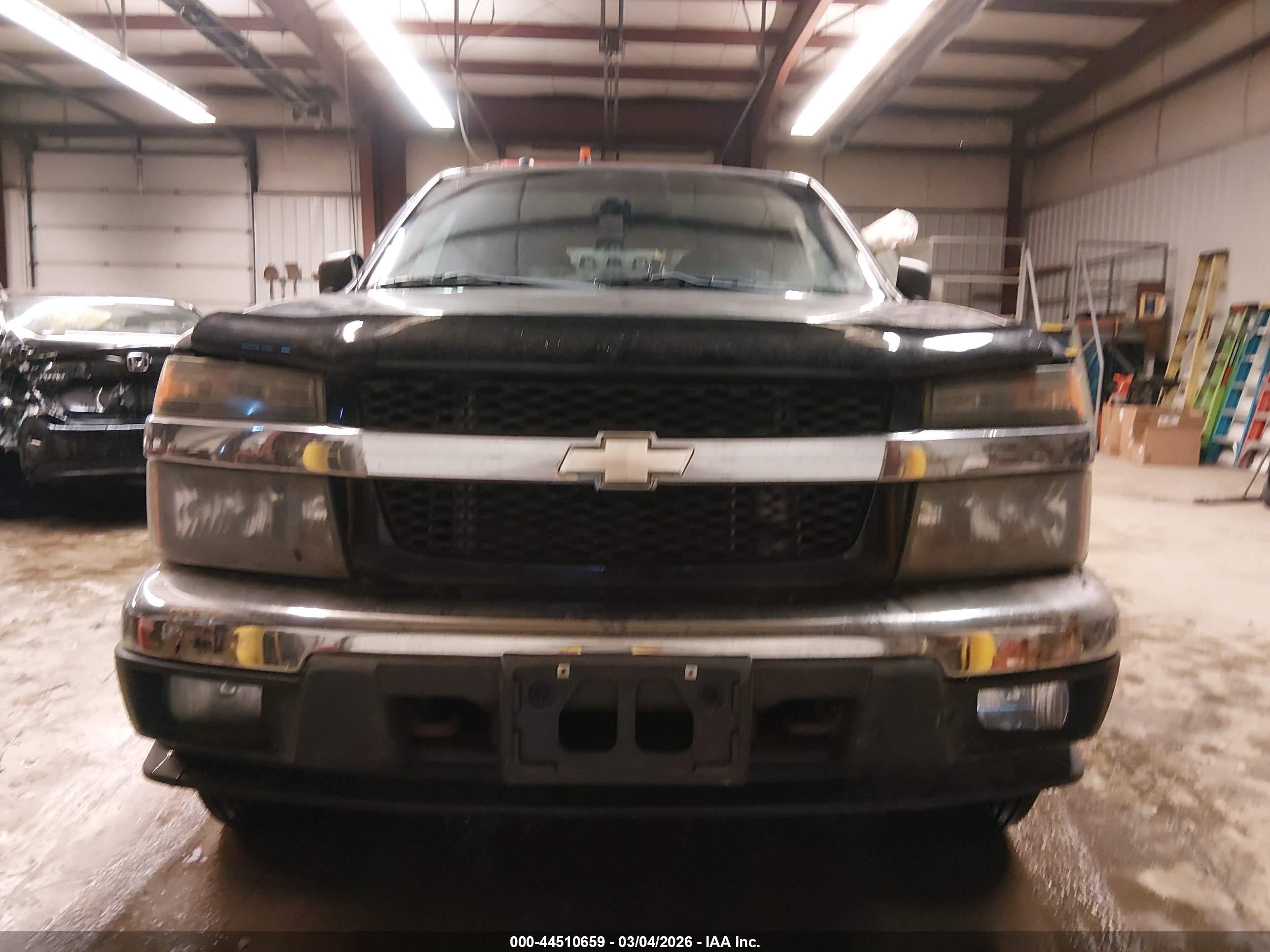 CHEVROLET COLORADO image 6