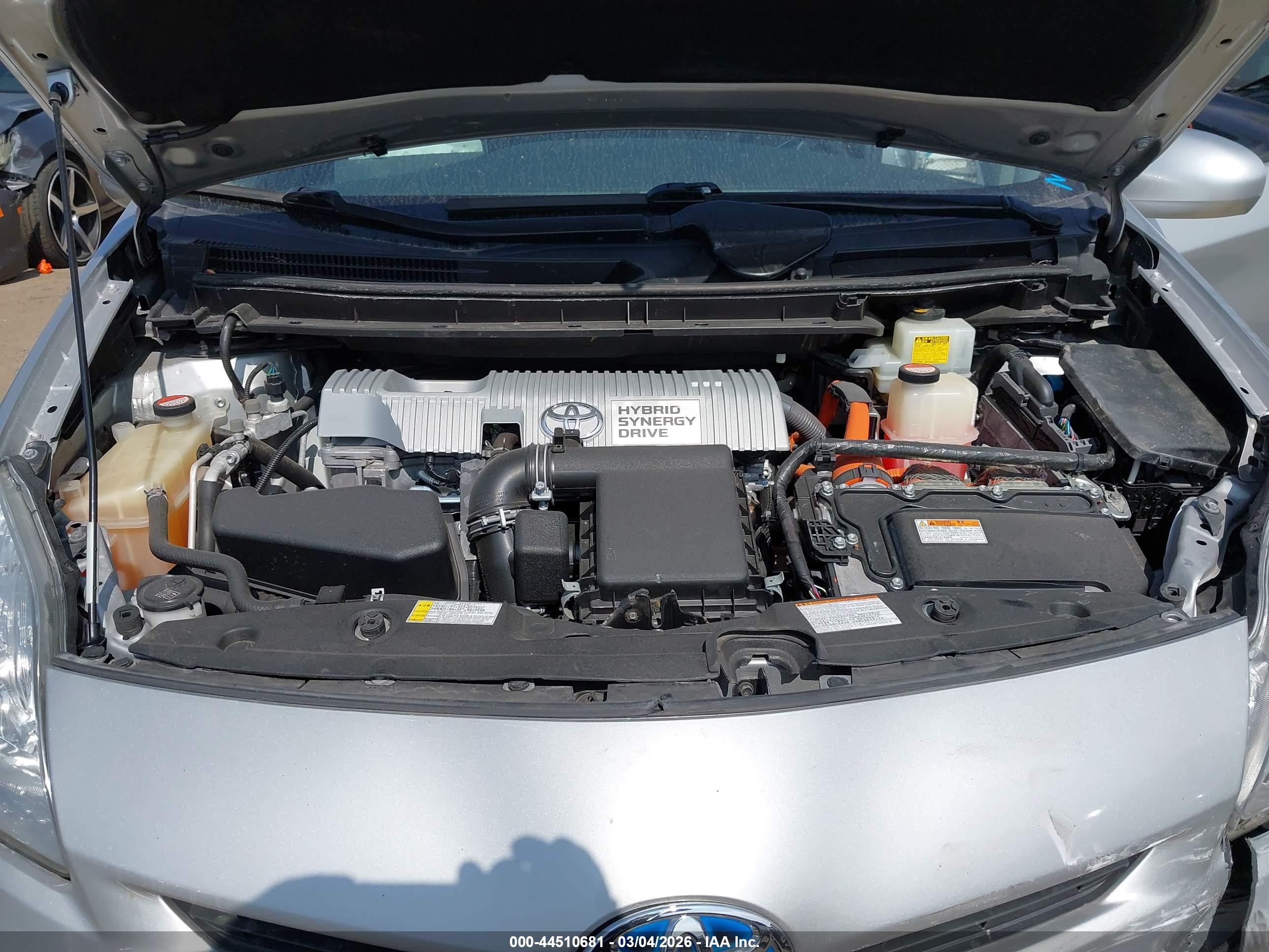 TOYOTA PRIUS image 10