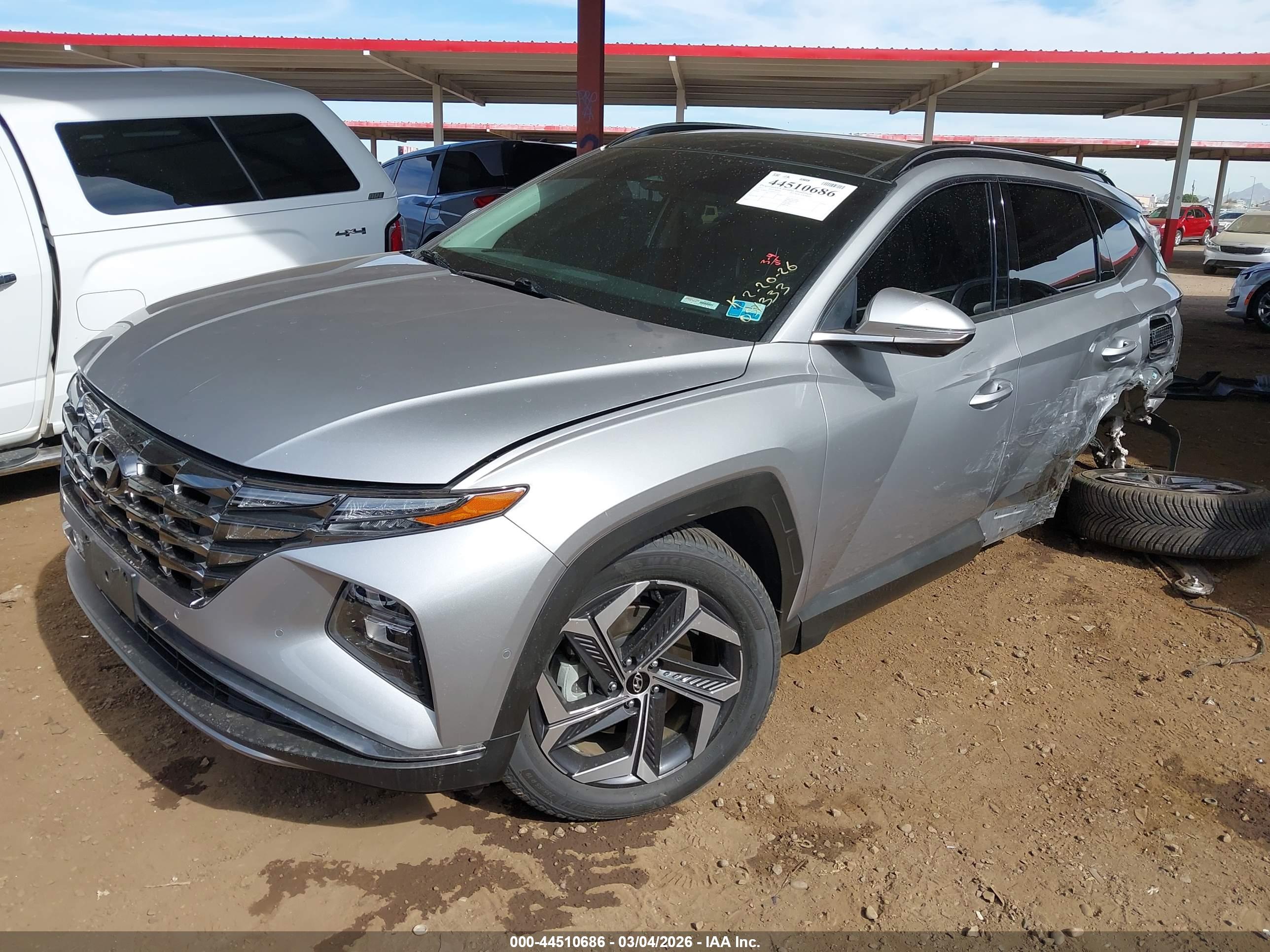 HYUNDAI TUCSON image 2