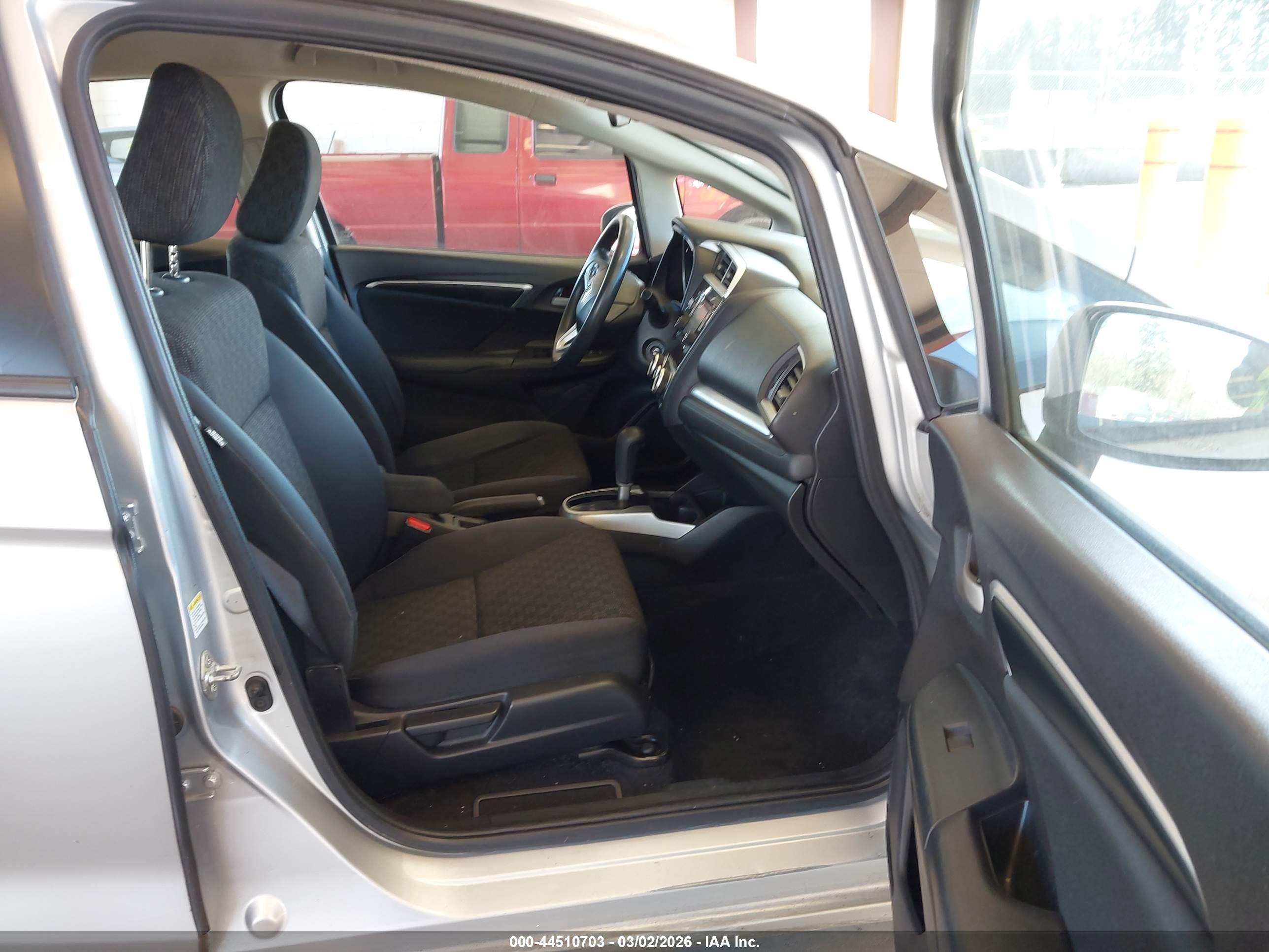HONDA FIT image 5