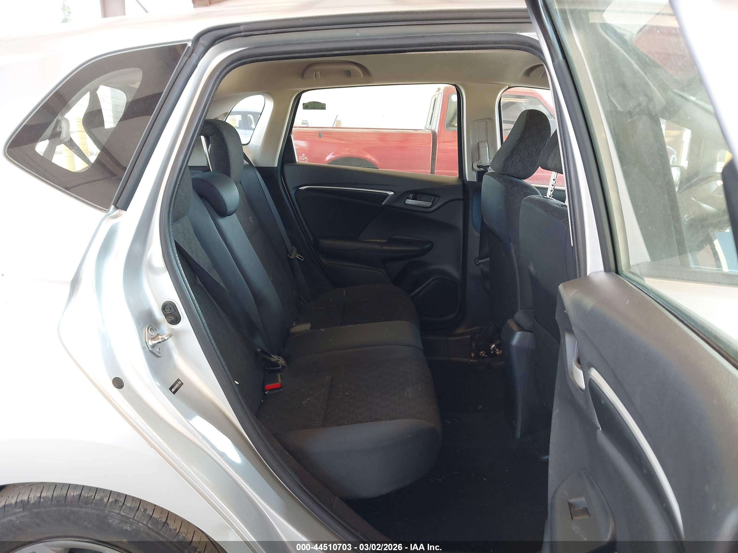 HONDA FIT image 8