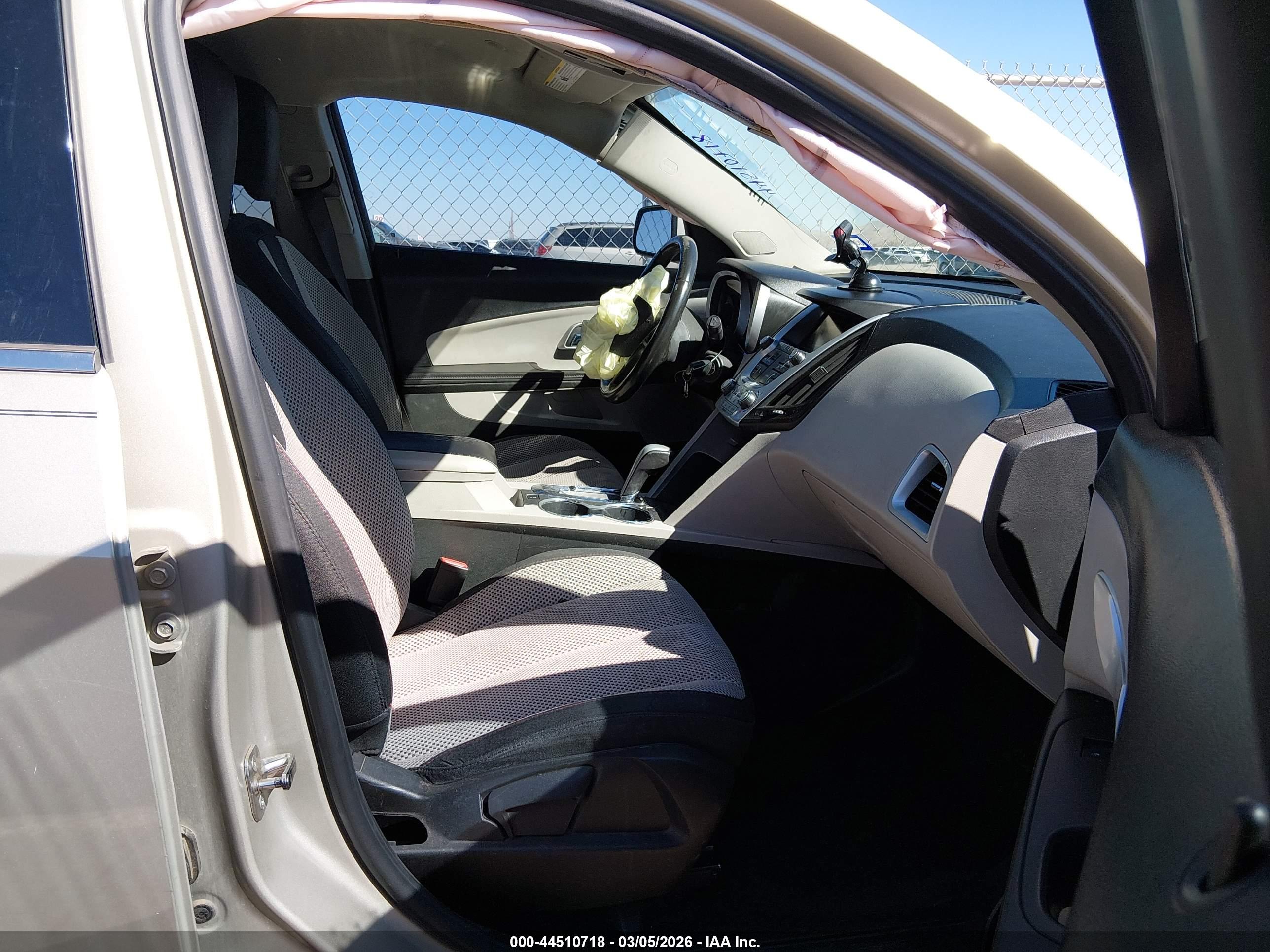CHEVROLET EQUINOX image 5