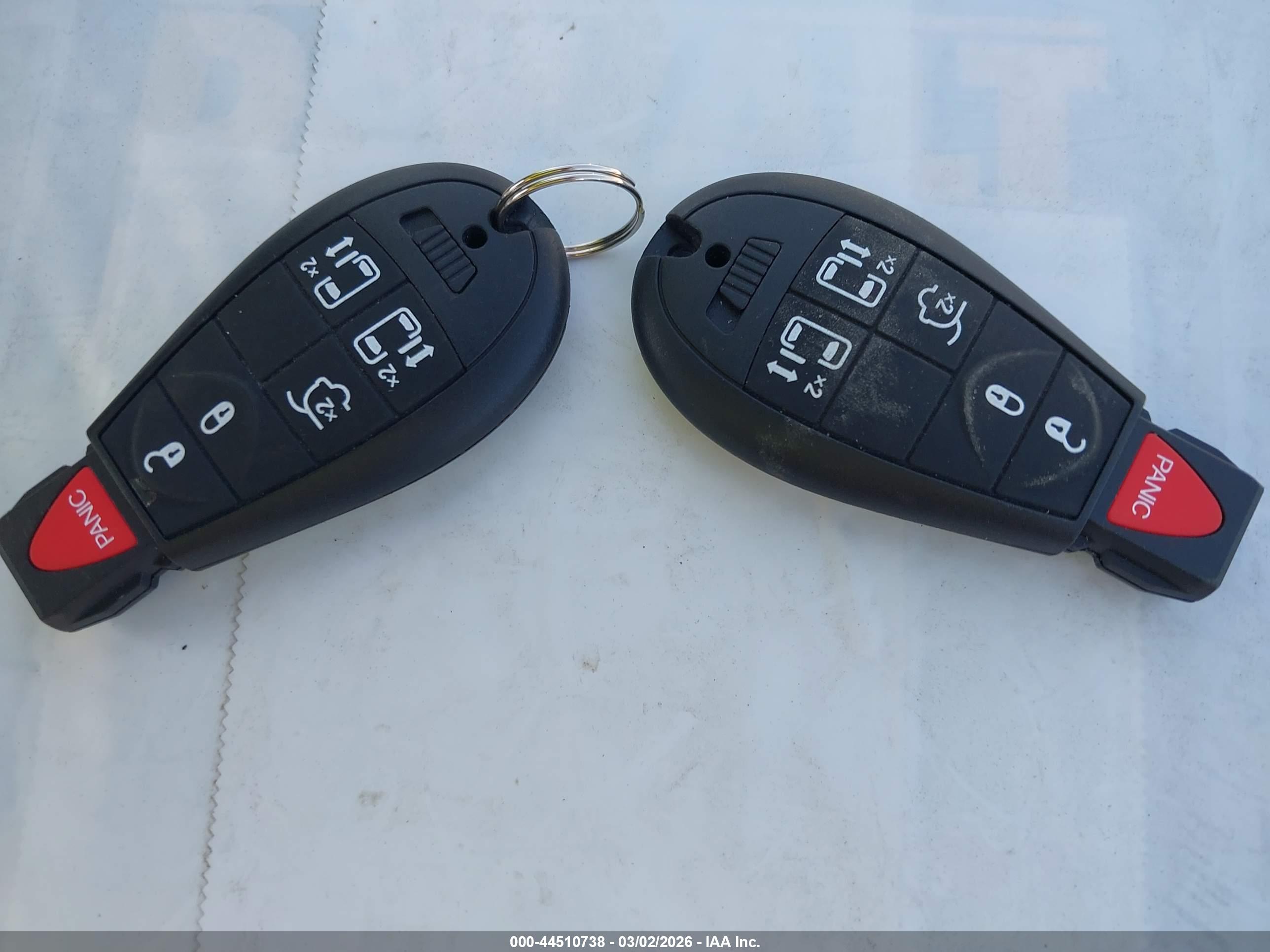 CHRYSLER TOWN image 11