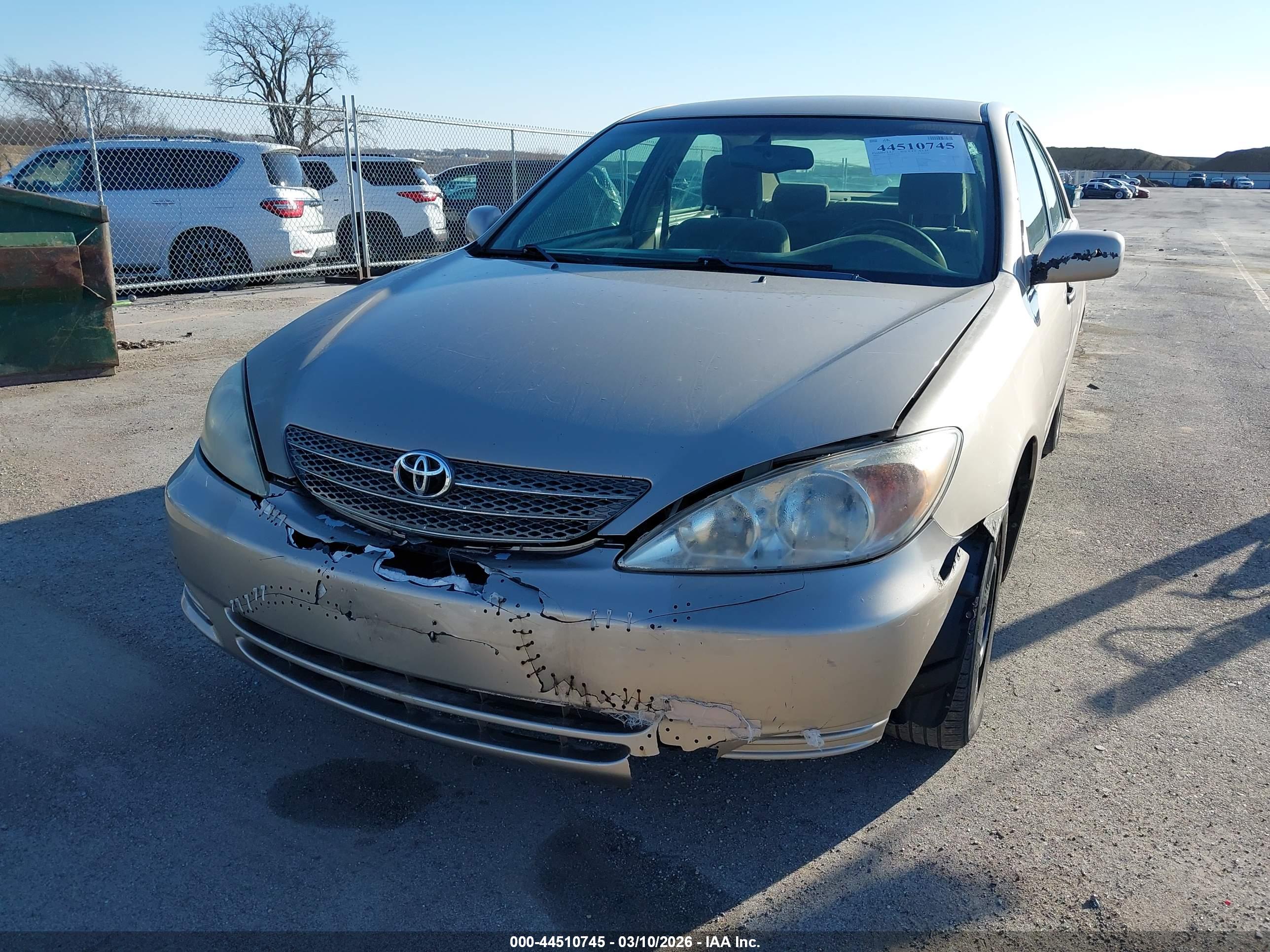 TOYOTA CAMRY image 6