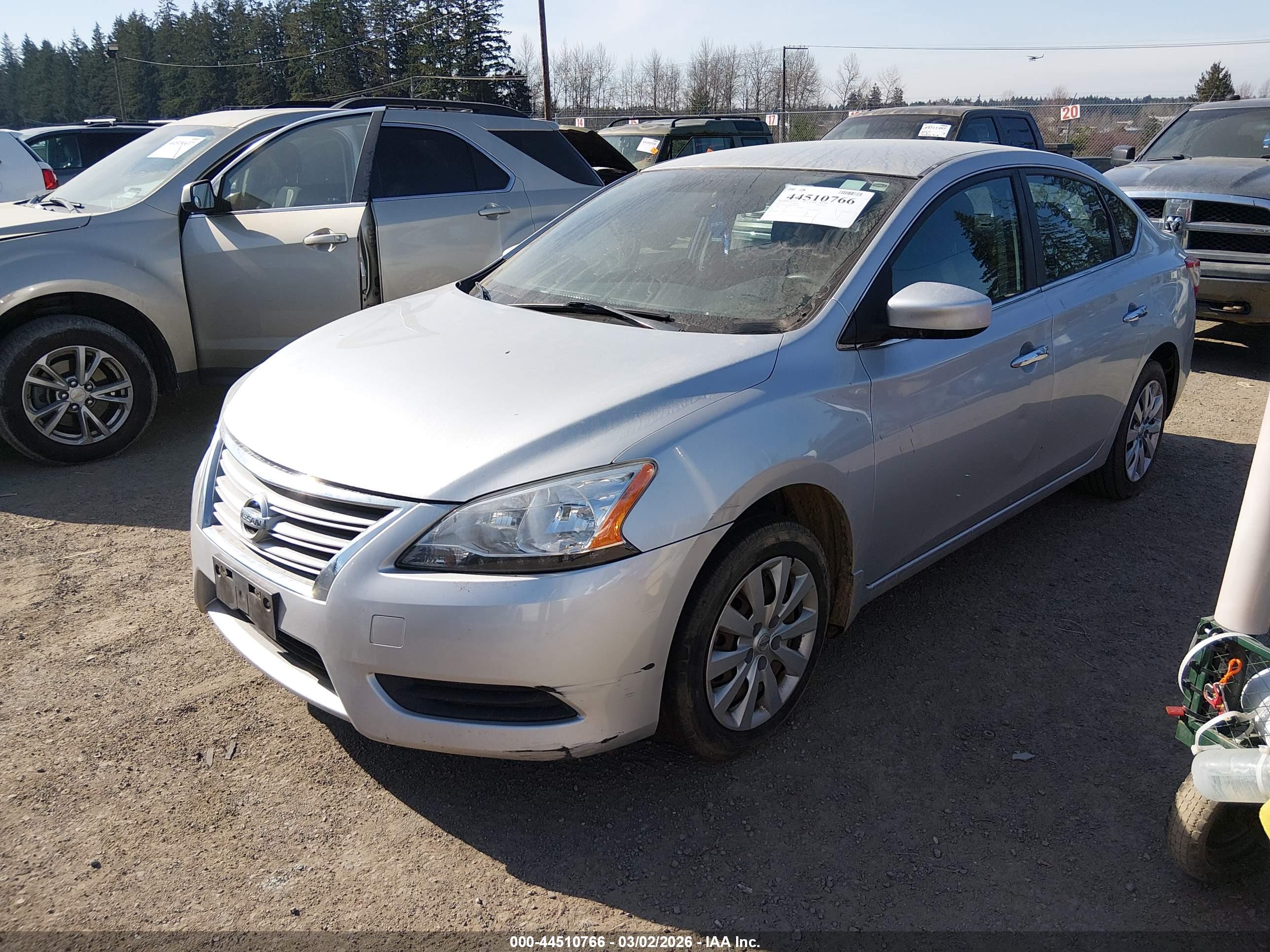 NISSAN SENTRA image 2