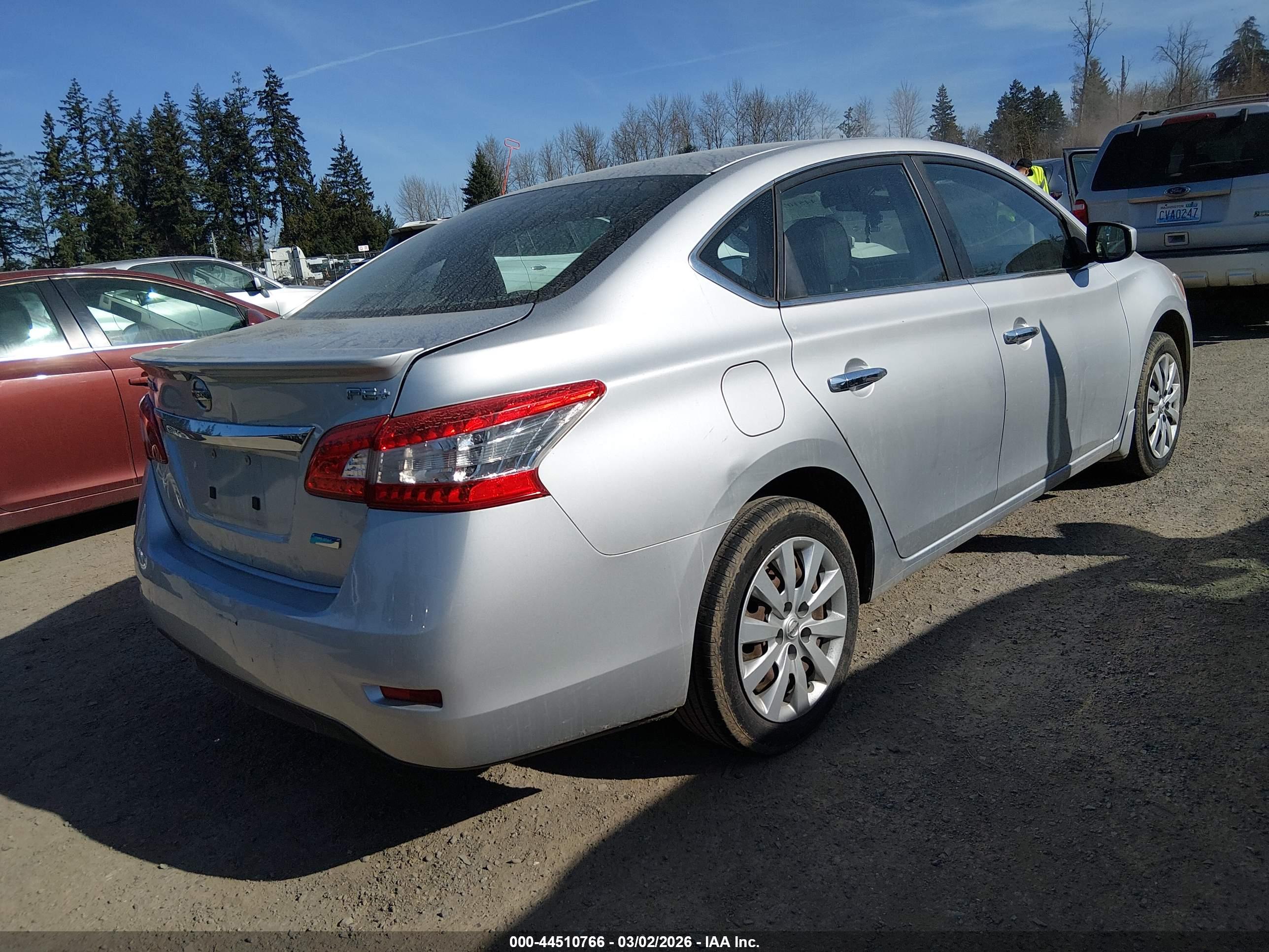 NISSAN SENTRA image 4