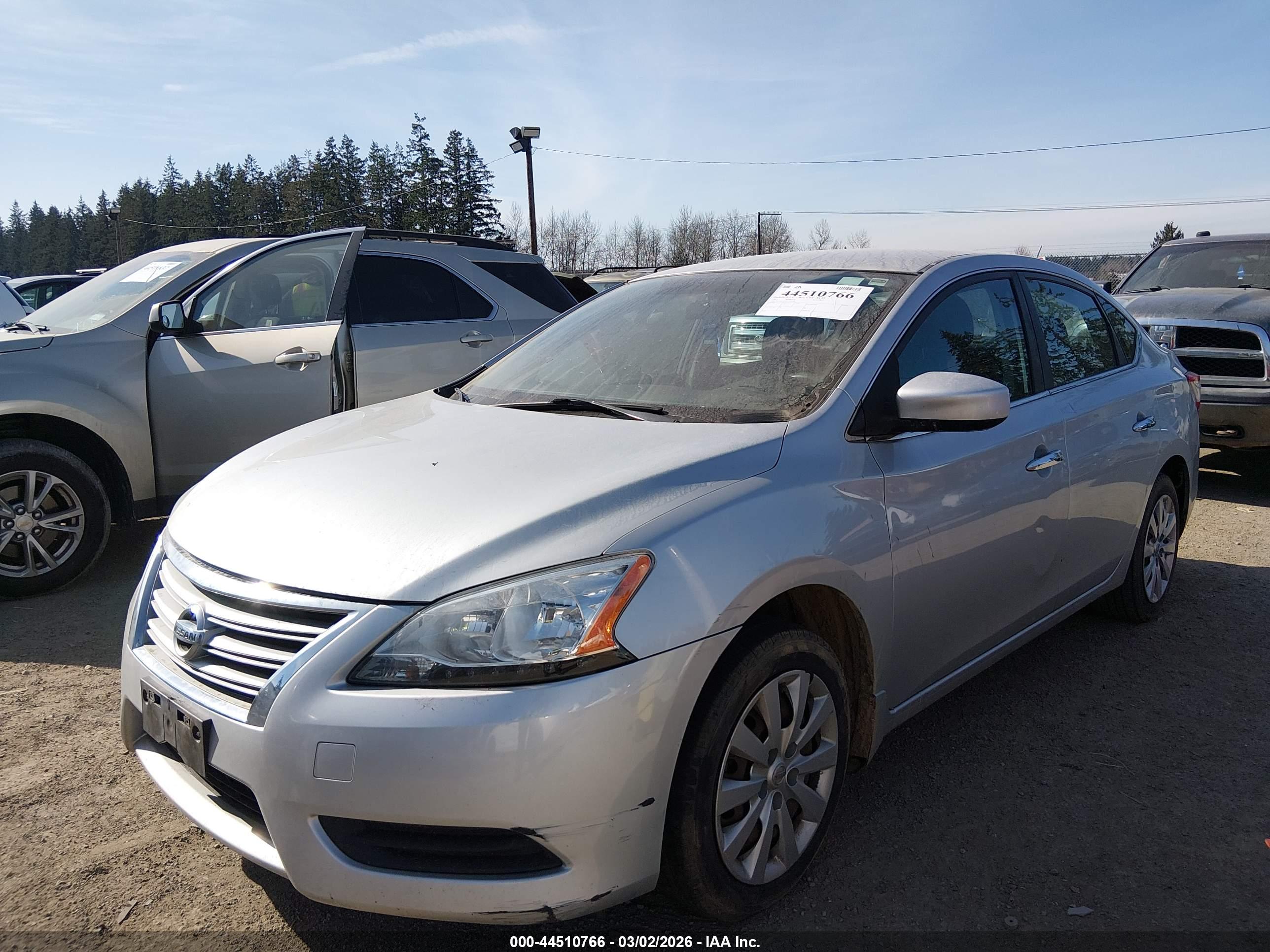 NISSAN SENTRA image 6