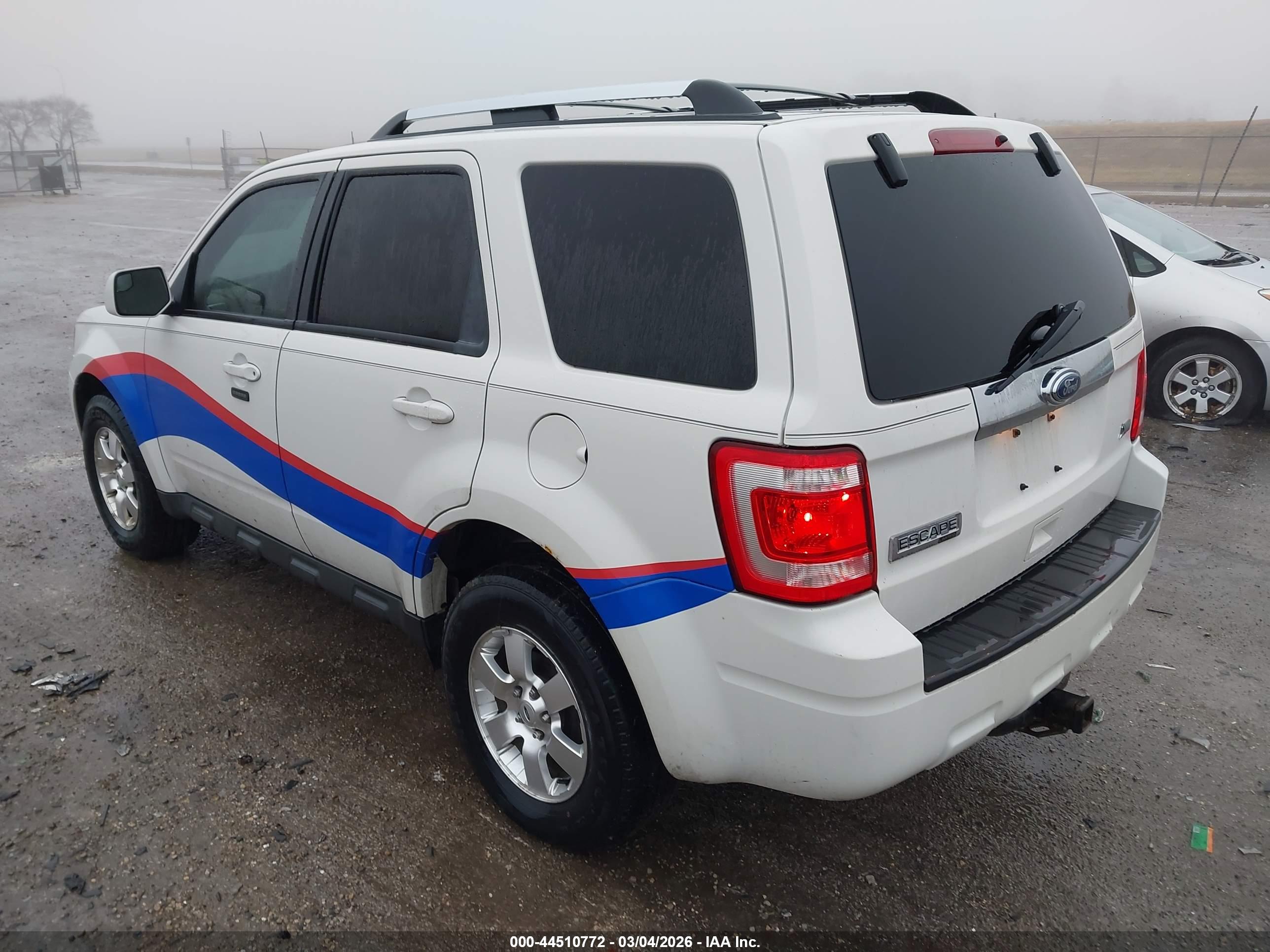 FORD ESCAPE image 3