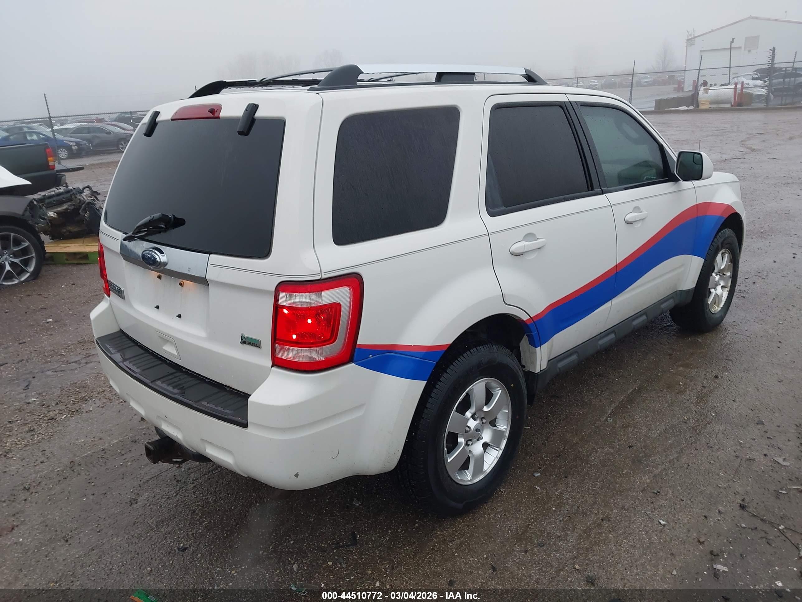FORD ESCAPE image 4