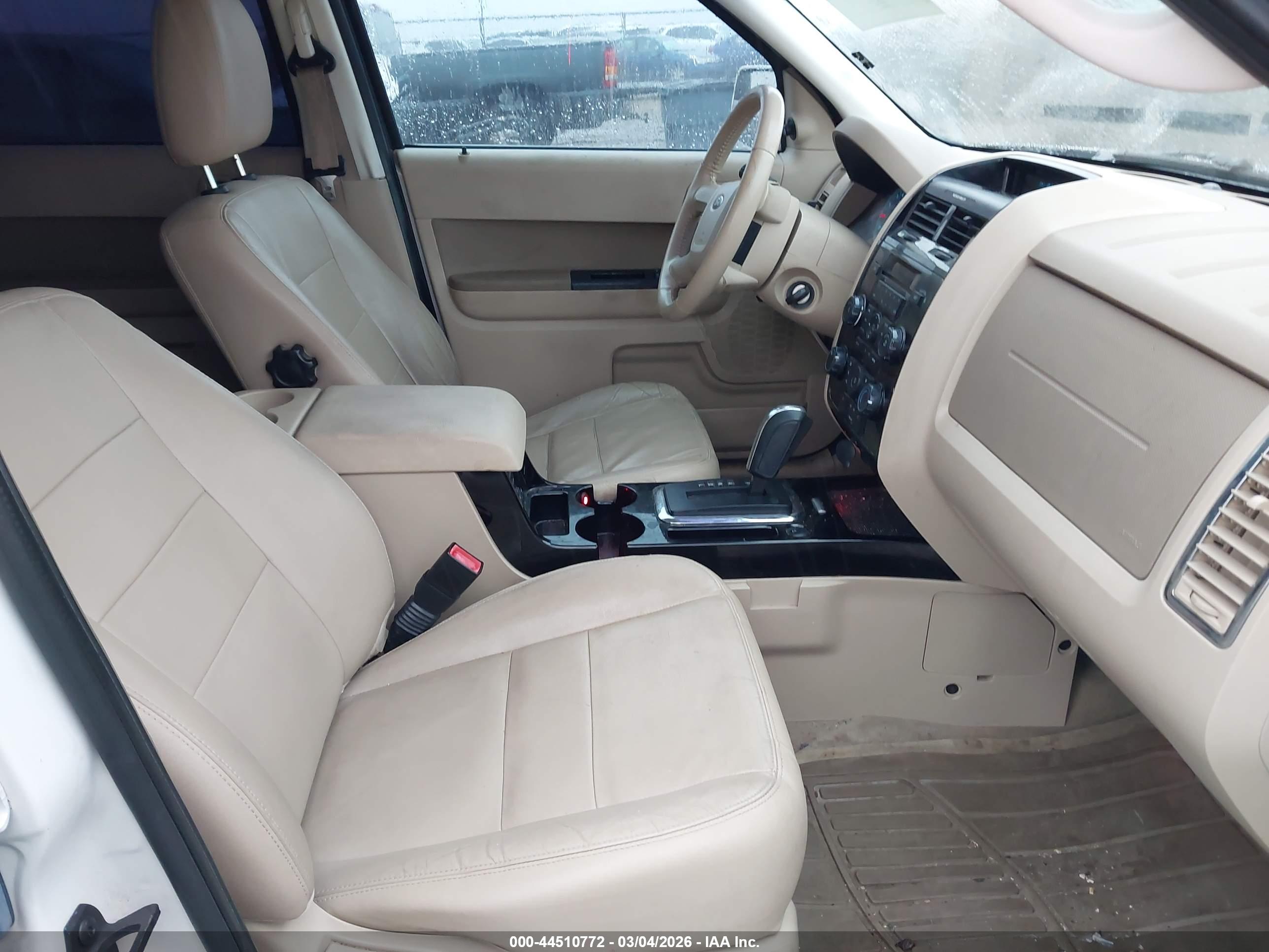 FORD ESCAPE image 5