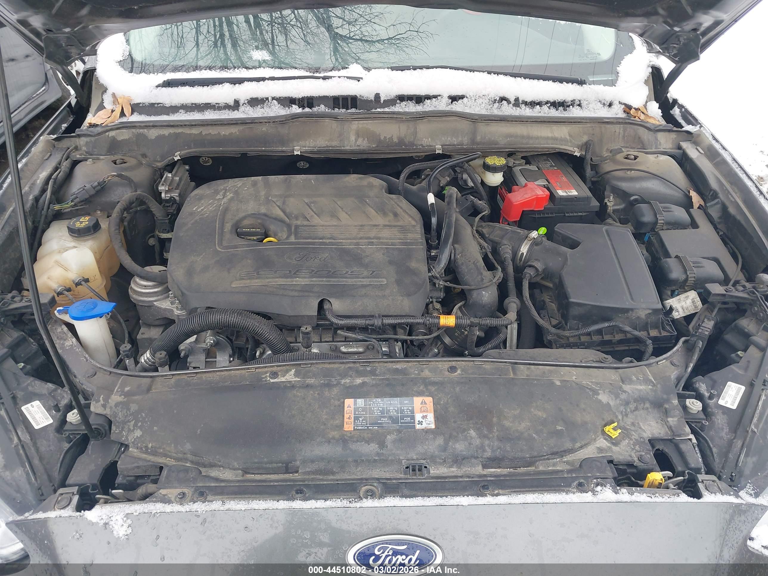 FORD FUSION image 10