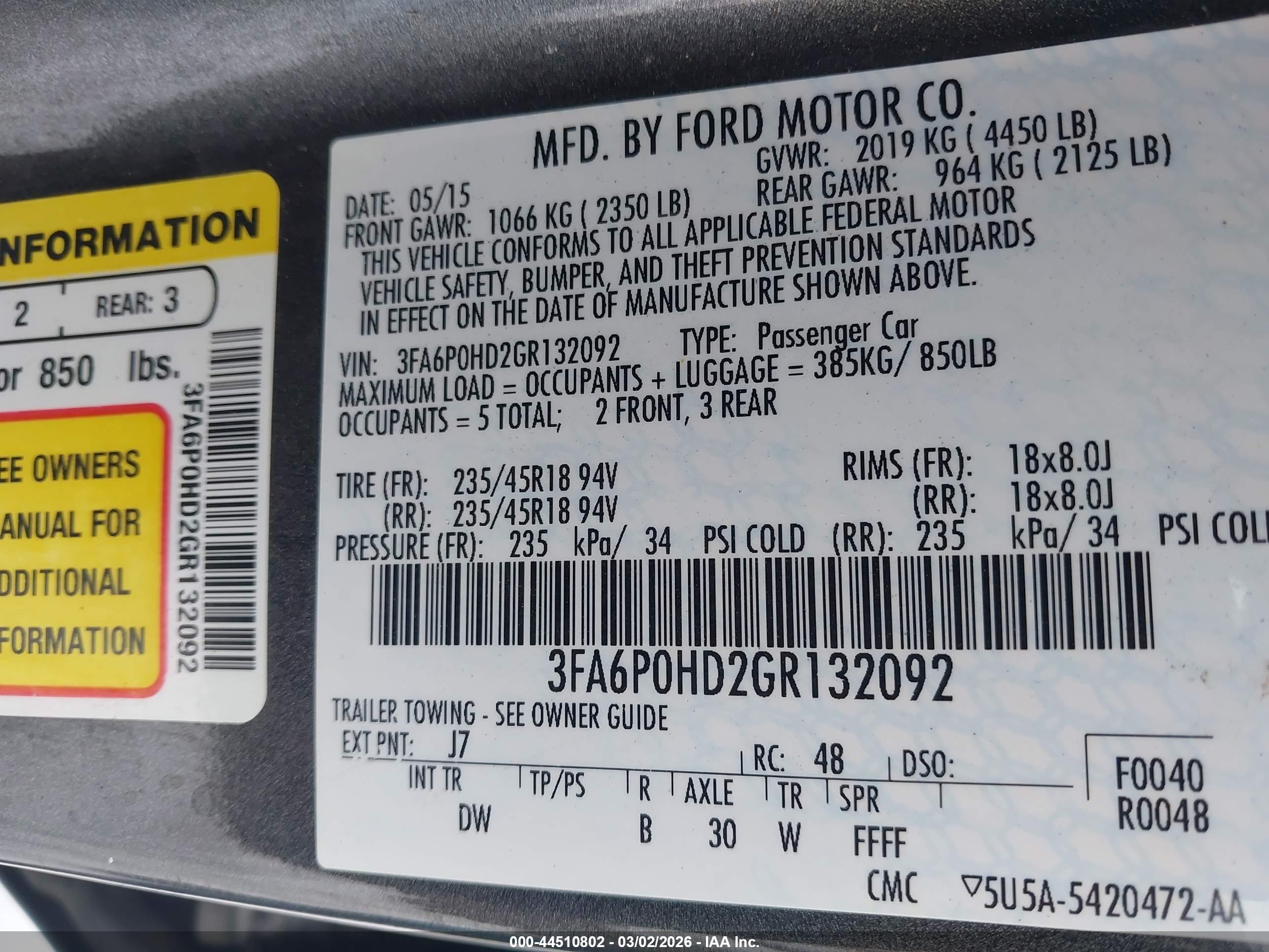 FORD FUSION image 9