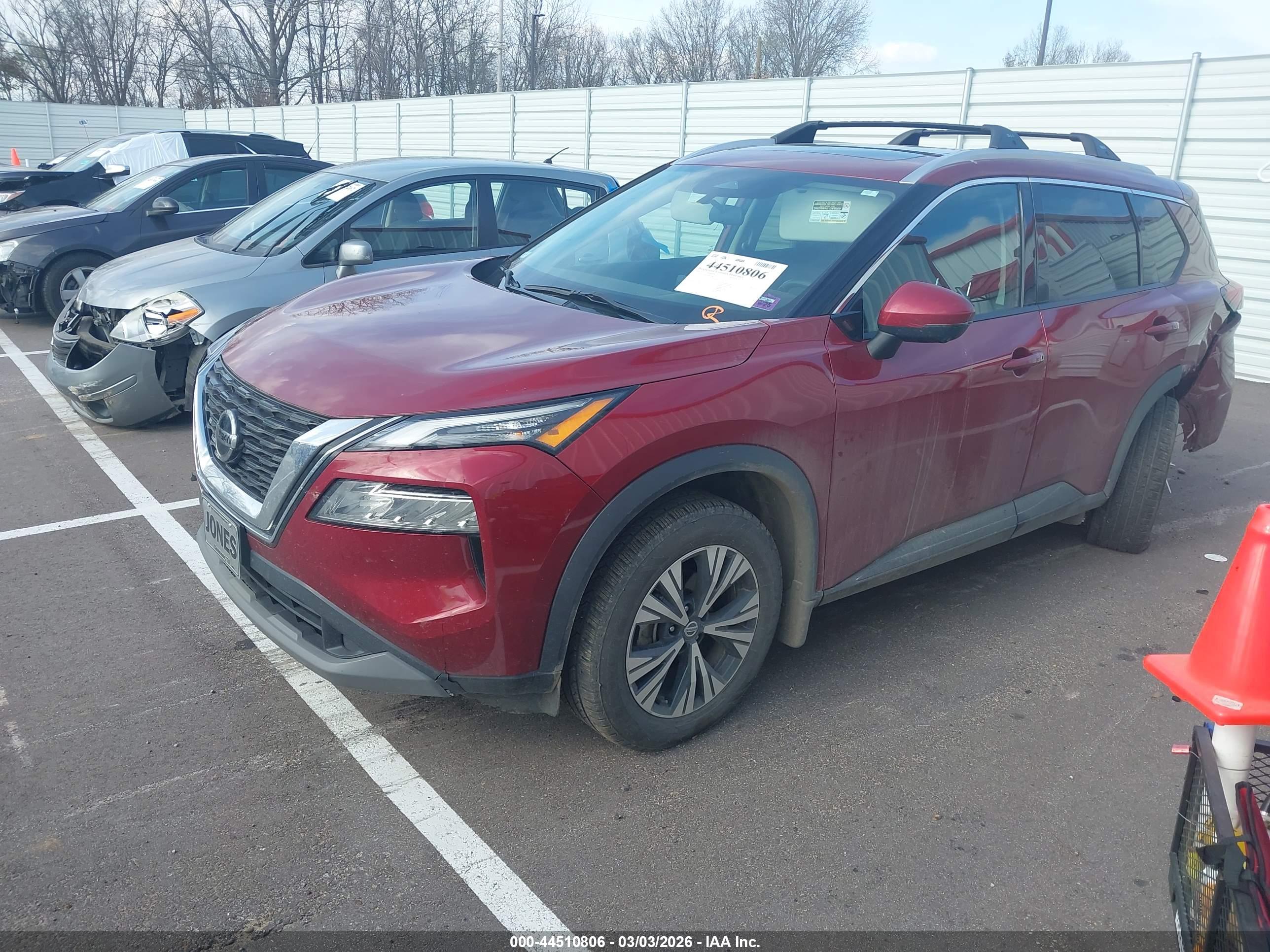 NISSAN ROGUE image 2