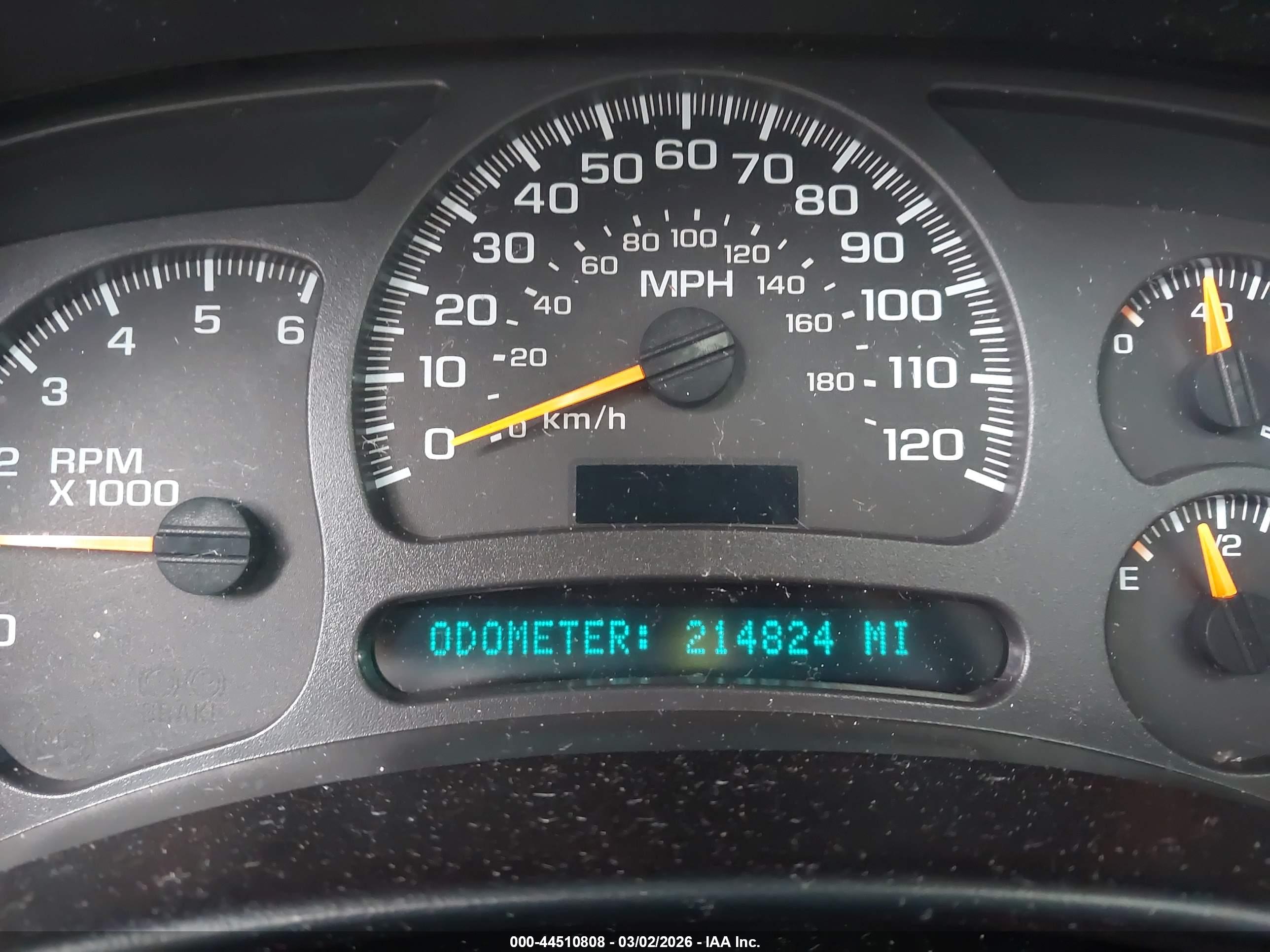 CHEVROLET TAHOE image 7