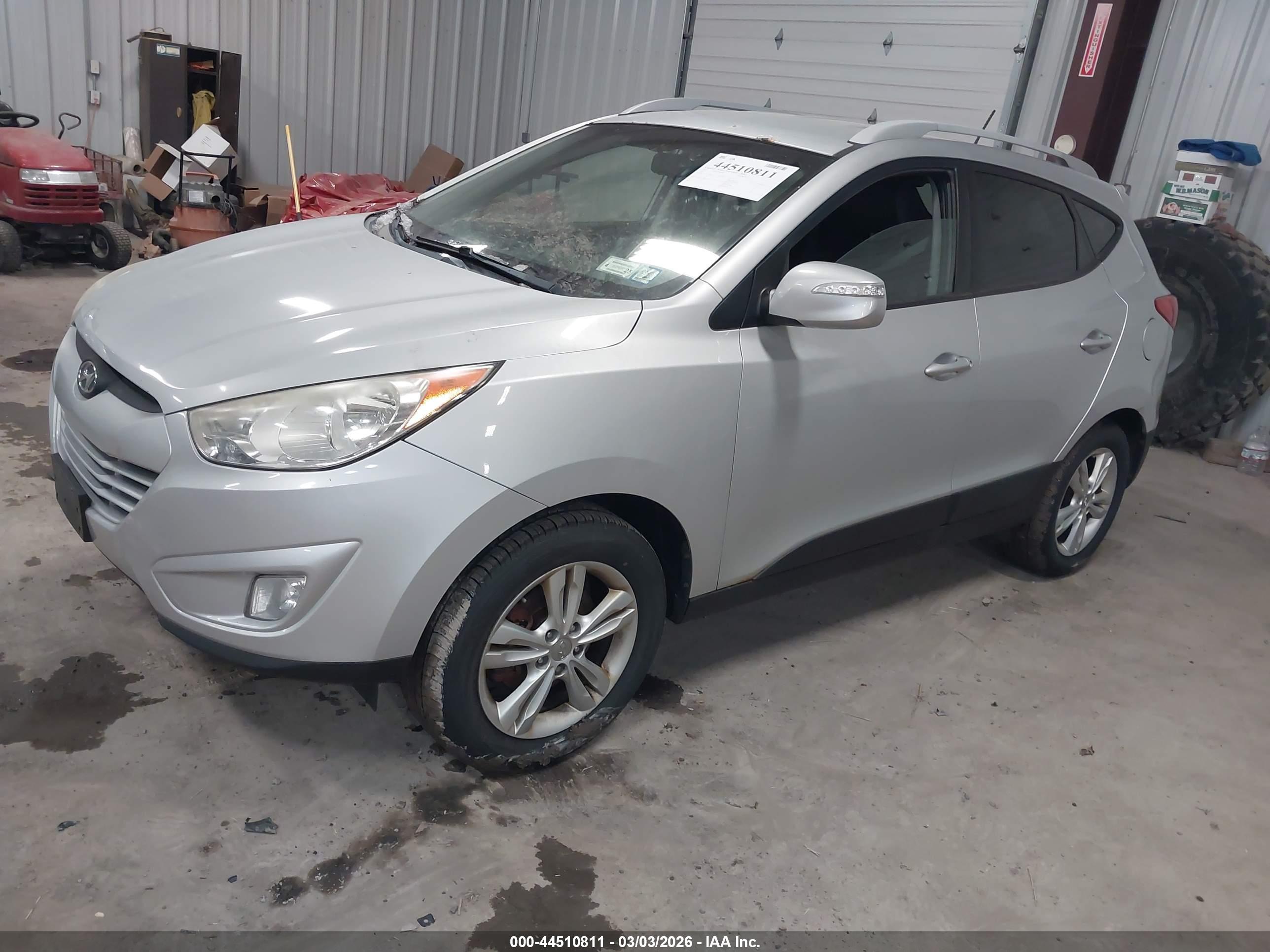 HYUNDAI TUCSON image 2