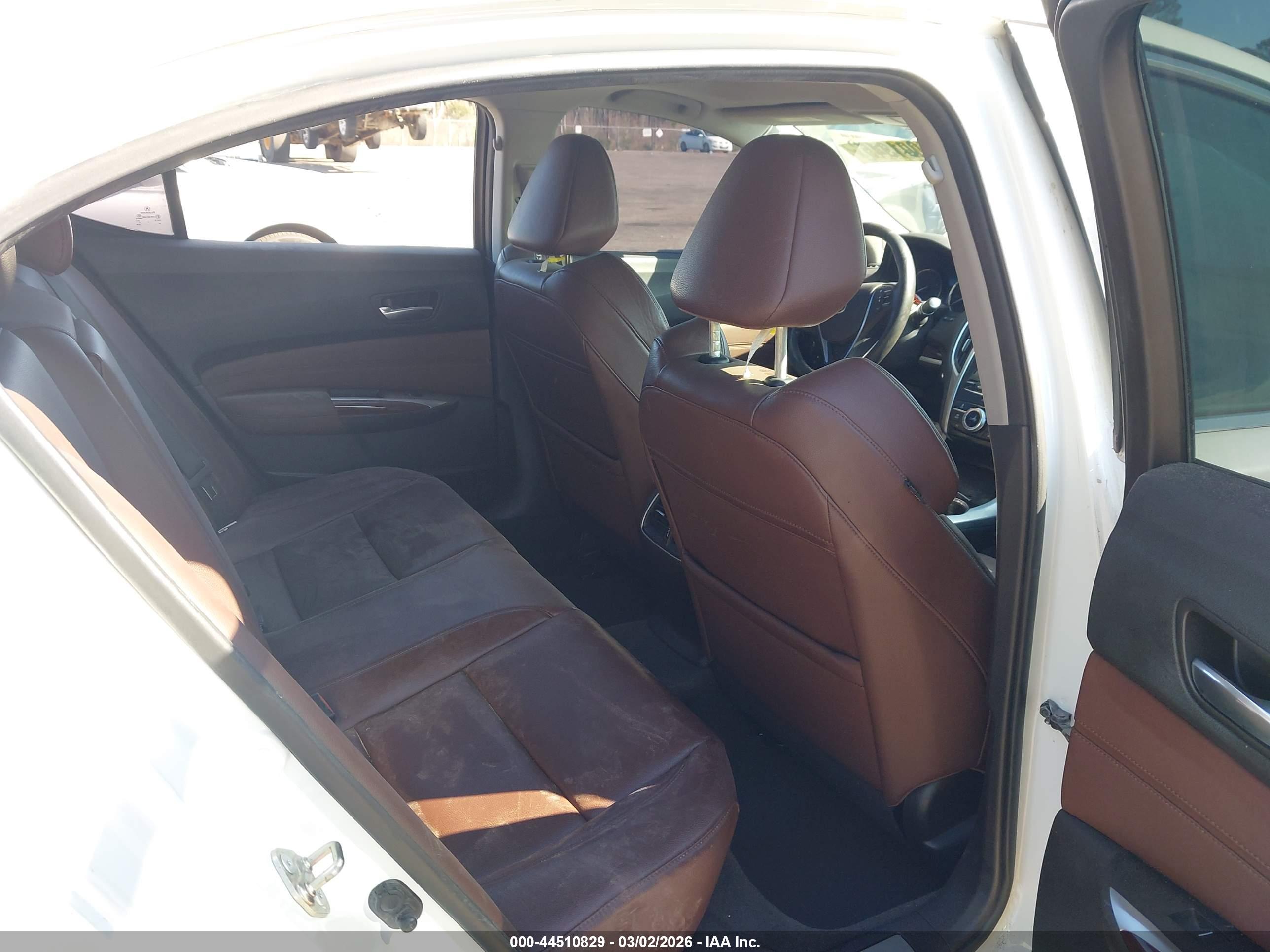 ACURA TLX image 8