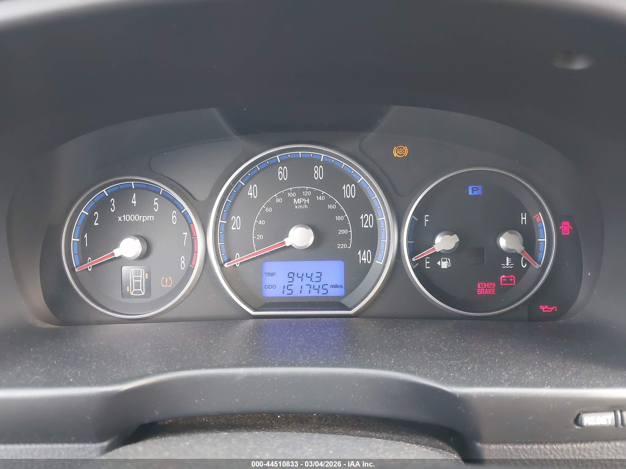 HYUNDAI SANTA image 7