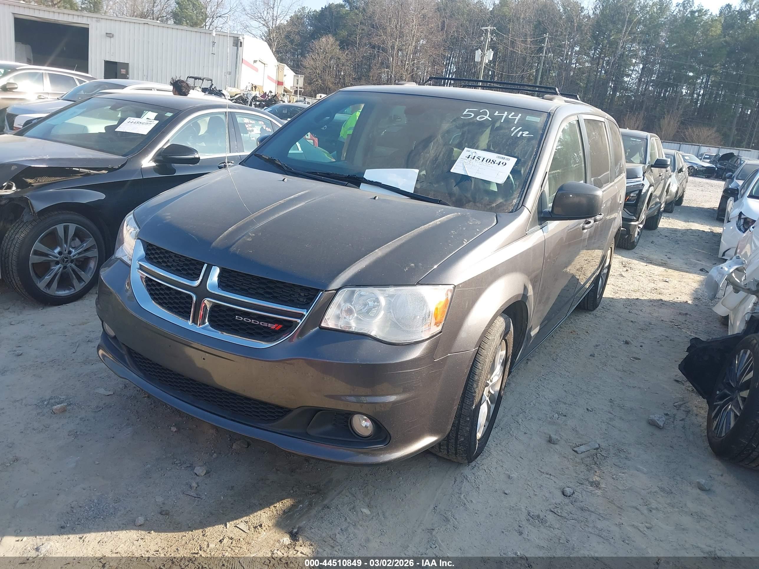 DODGE GRAND image 2