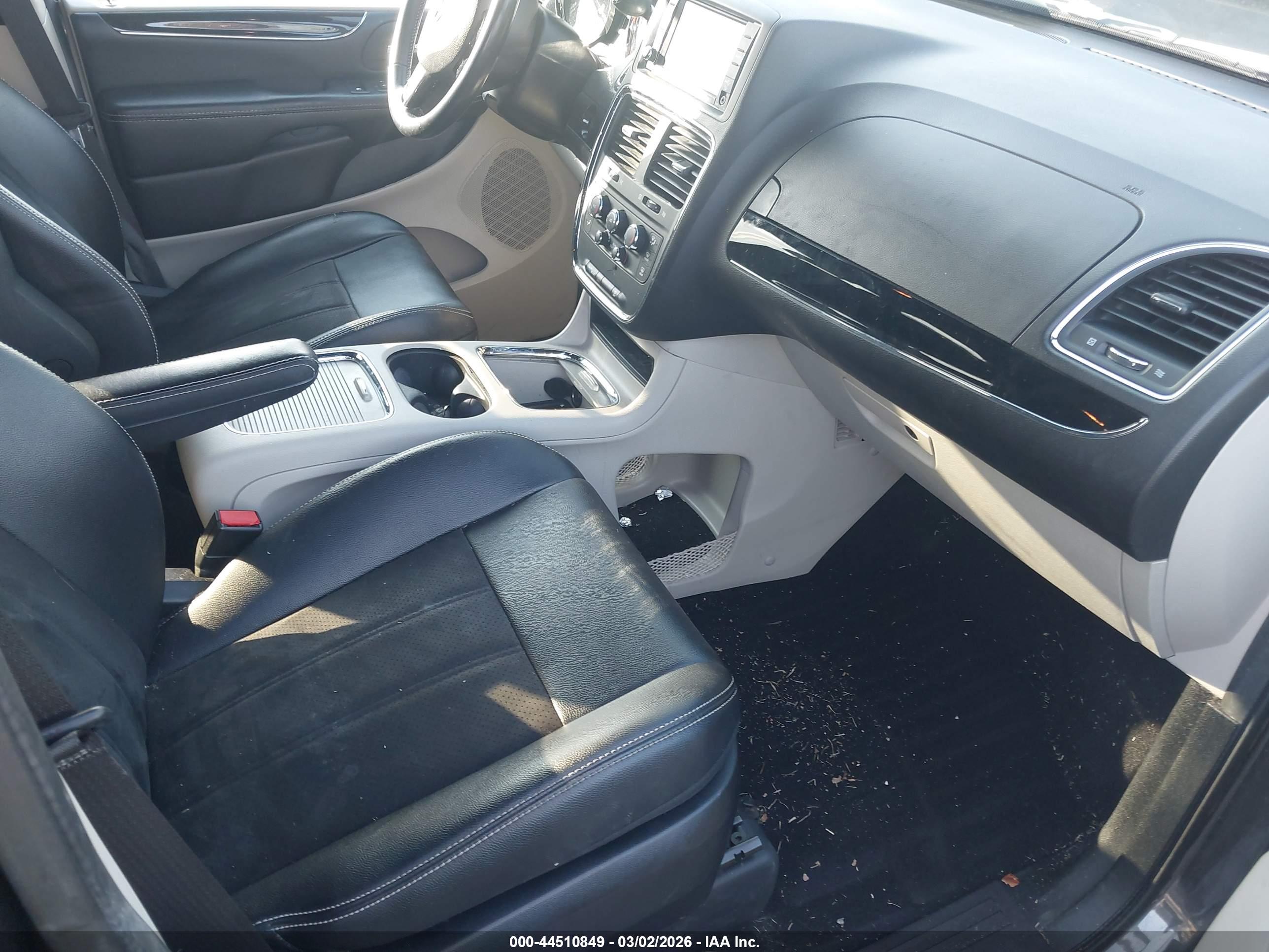 DODGE GRAND image 5