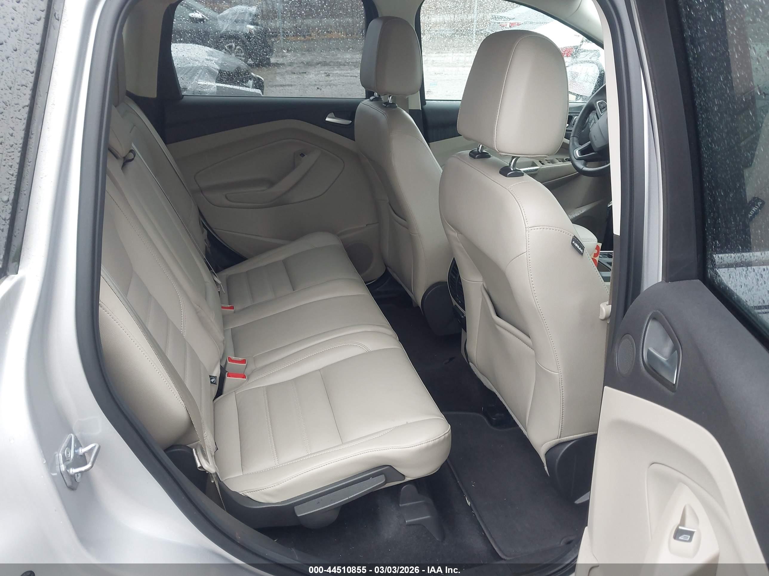 FORD ESCAPE image 8