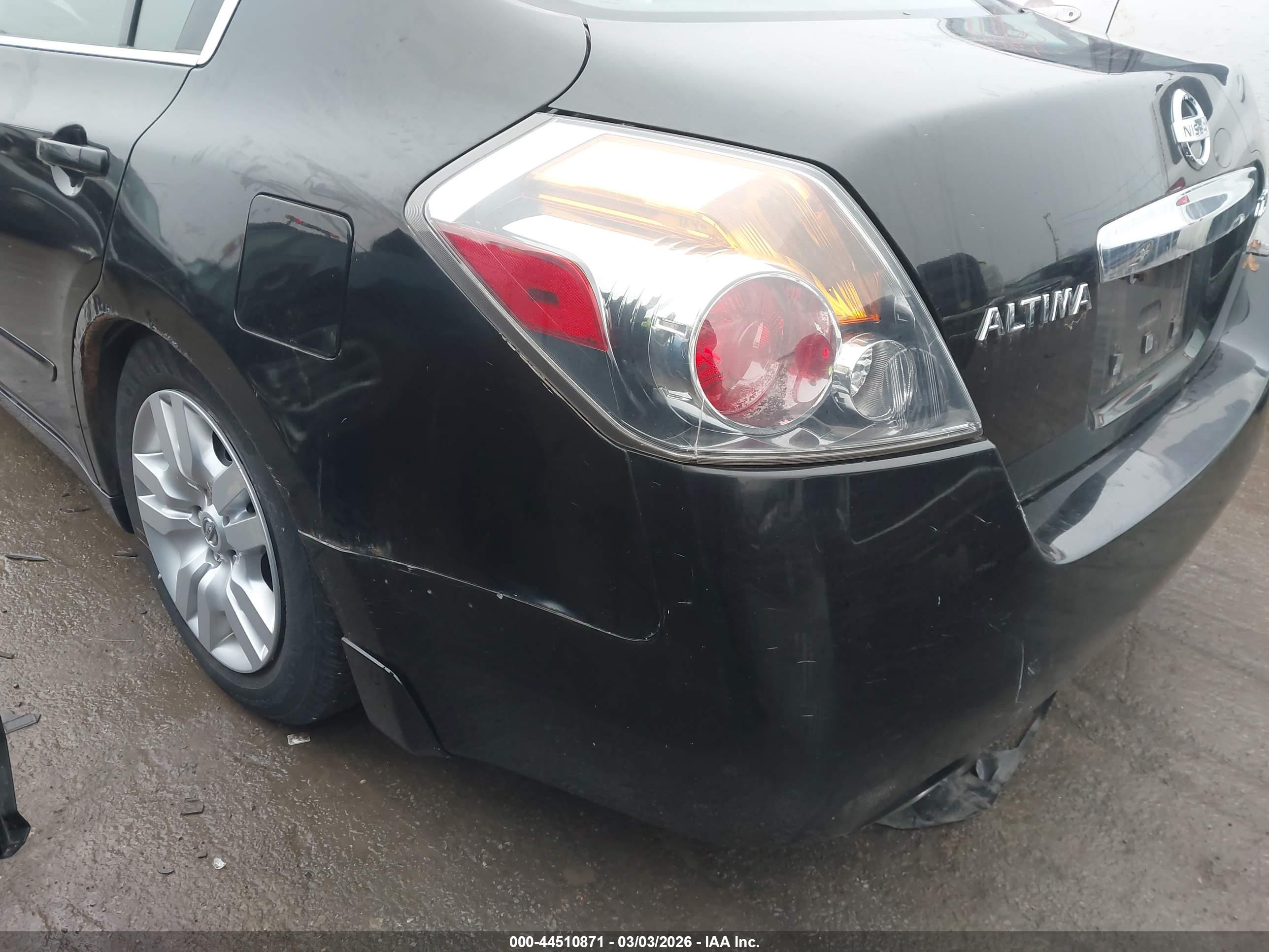 NISSAN ALTIMA image 6