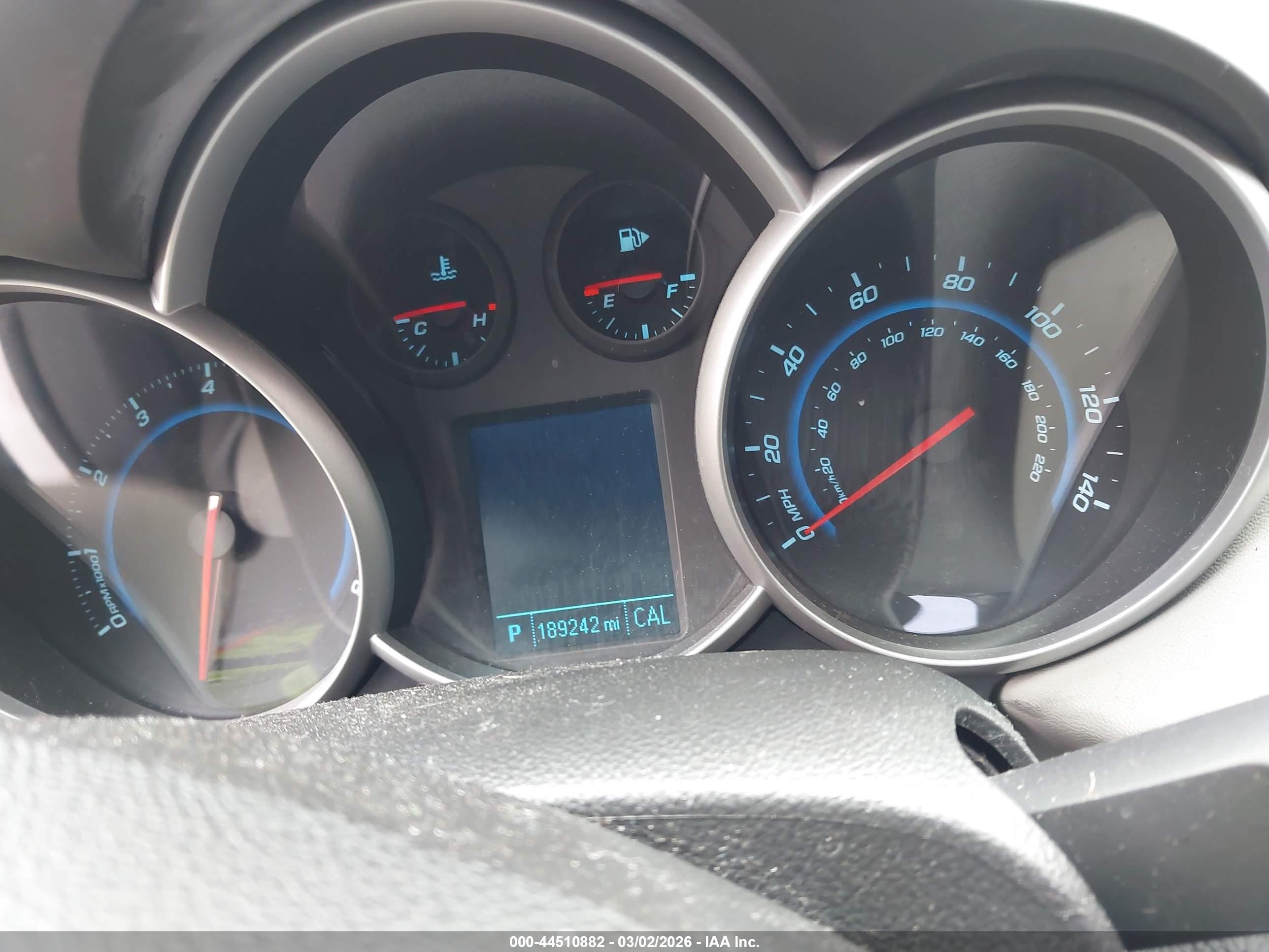 CHEVROLET CRUZE image 7