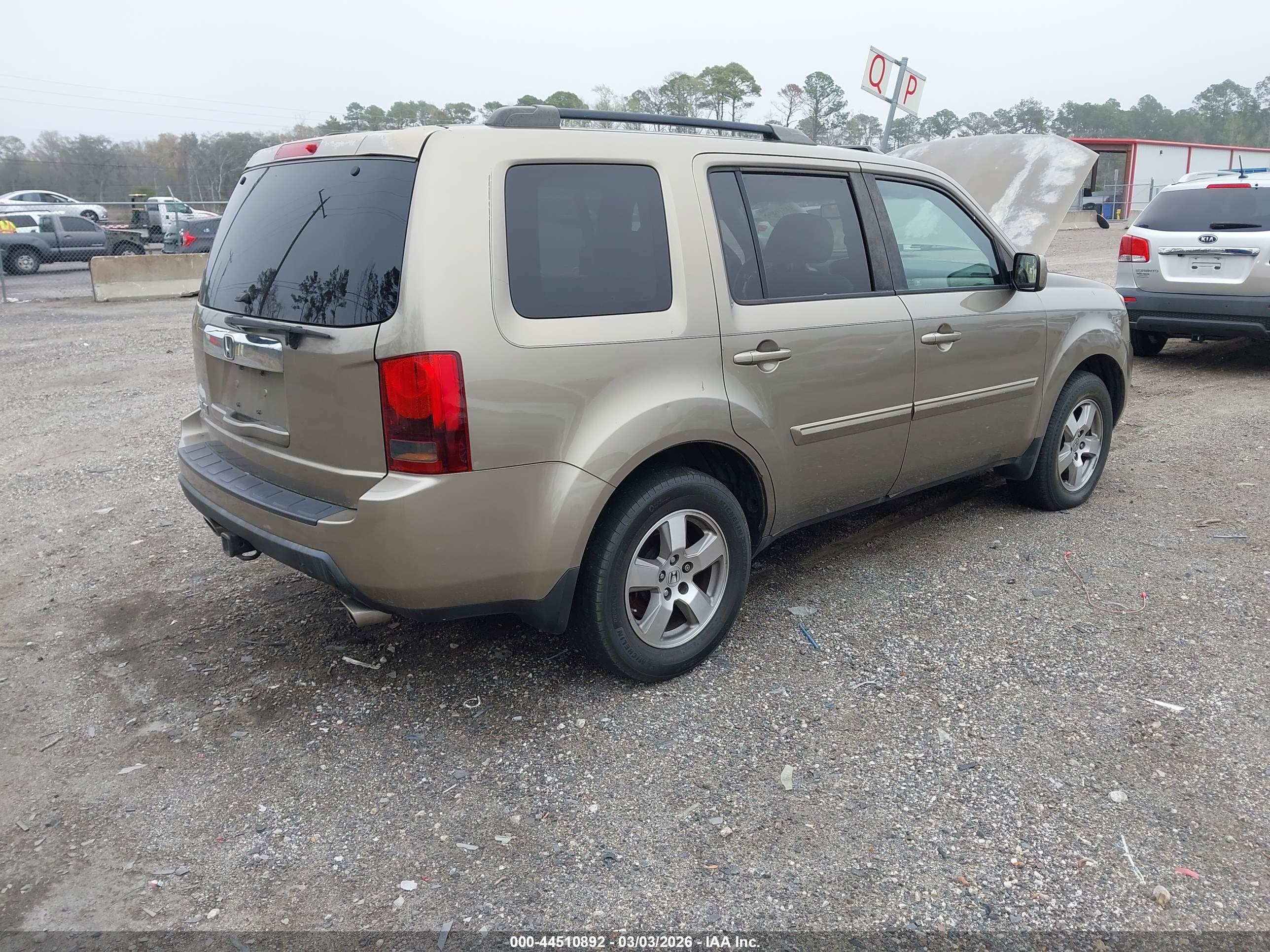 HONDA PILOT image 4